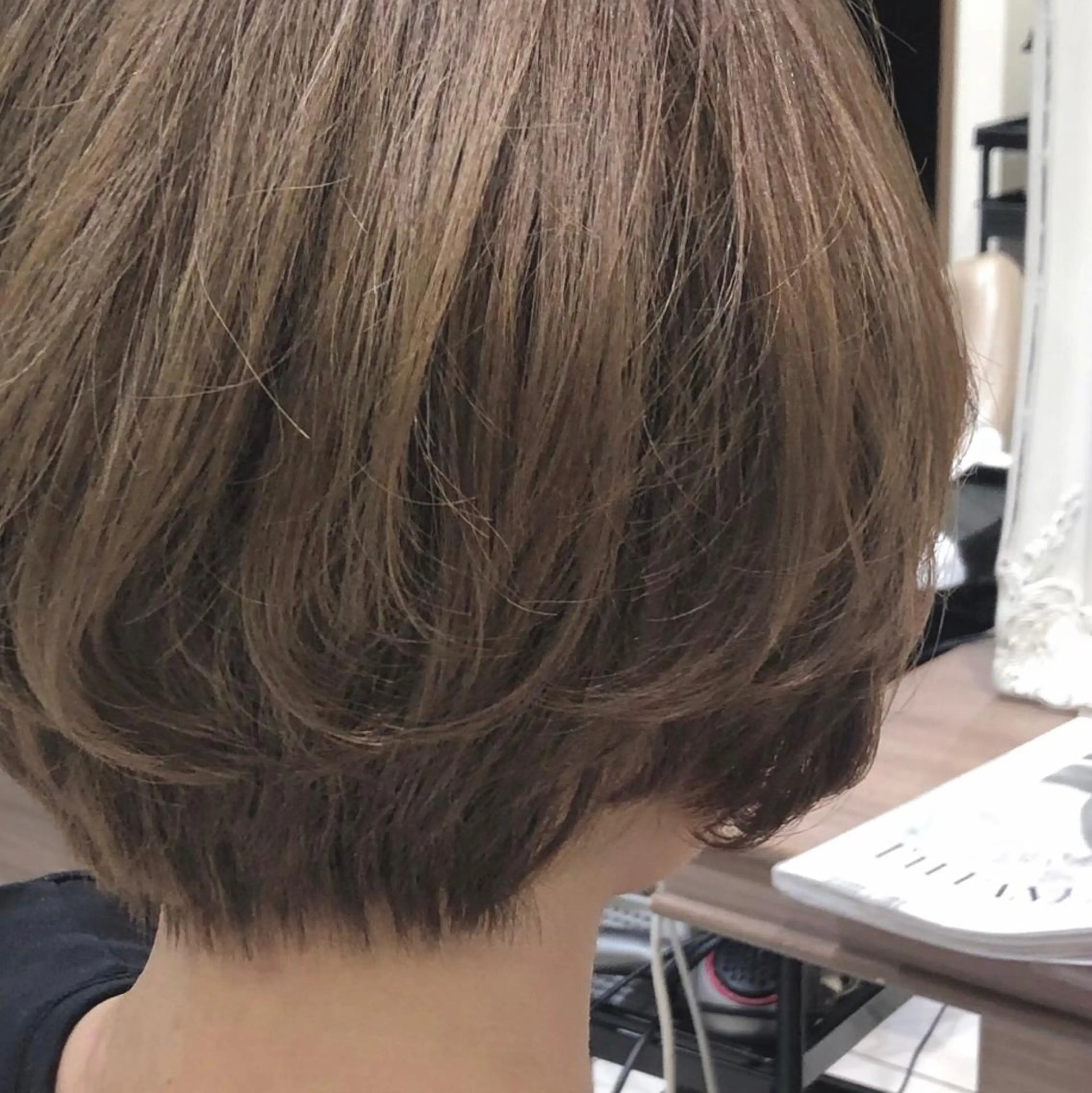 ショート 赤阪 優奈のヘアスタイル