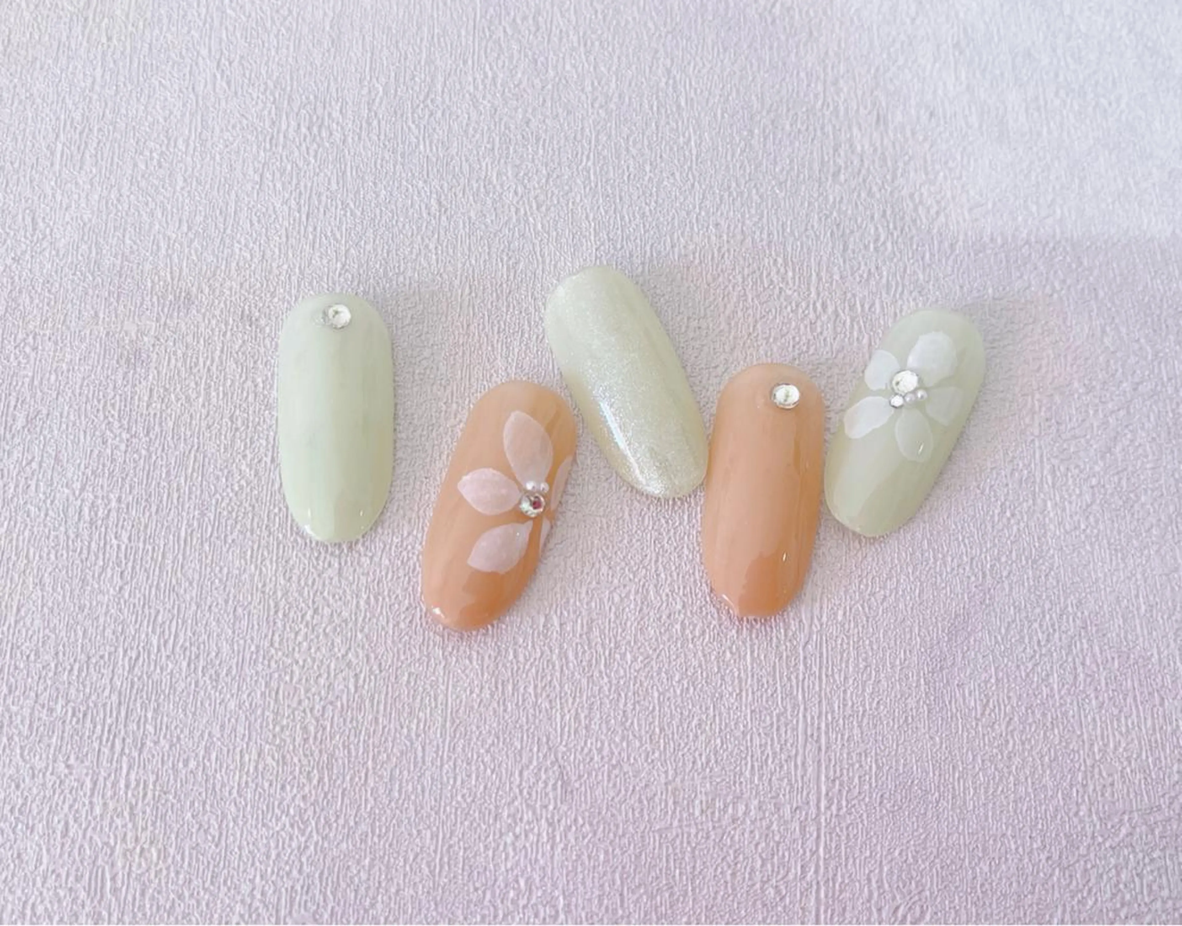 ネイル ハンドネイル ハンドケア NANA NAILのネイルデザイン