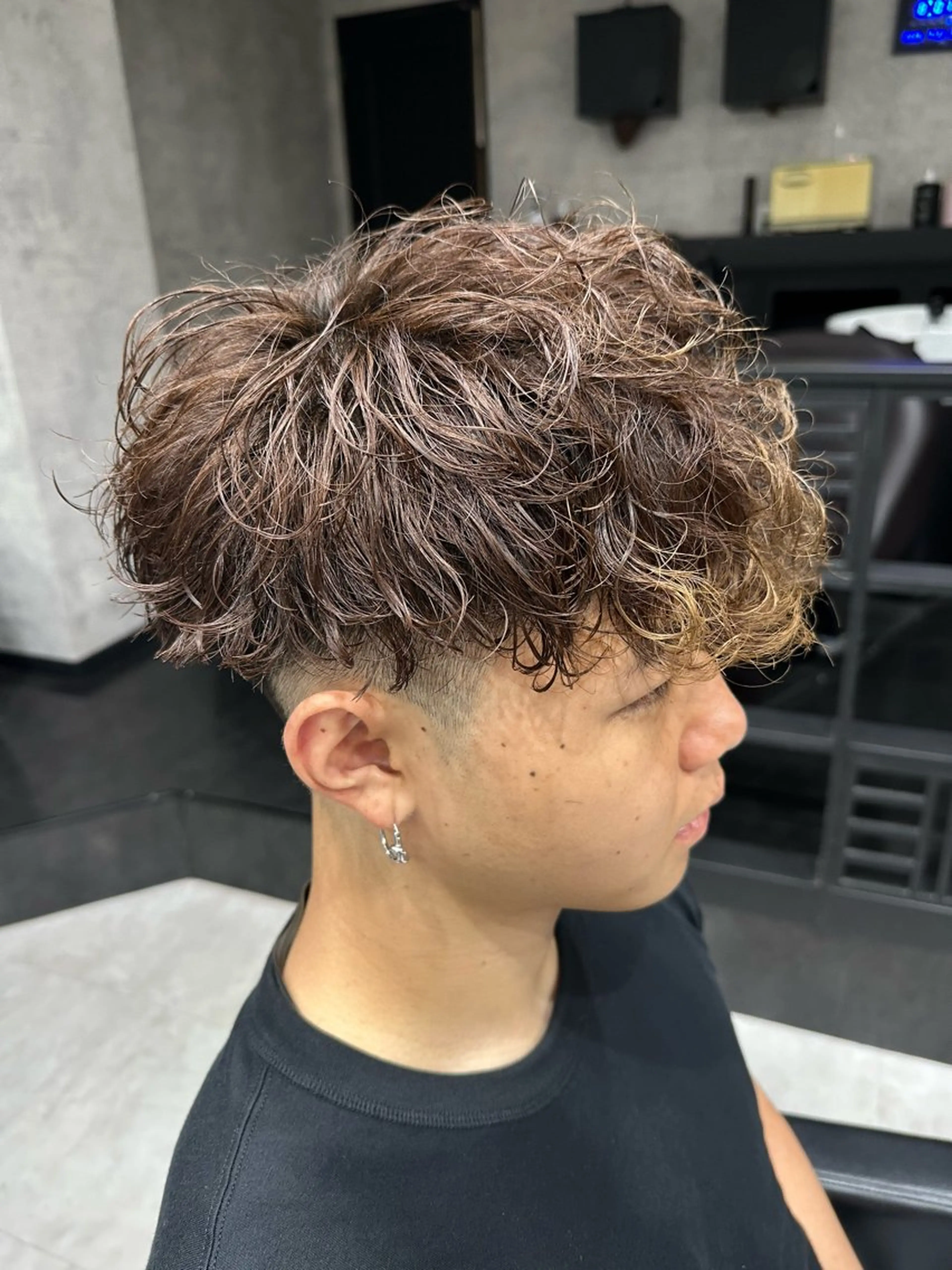 ショート パーマ メンズ スペインカール カット パーマ ユウ🪄 パーマ指名No1のヘアスタイル