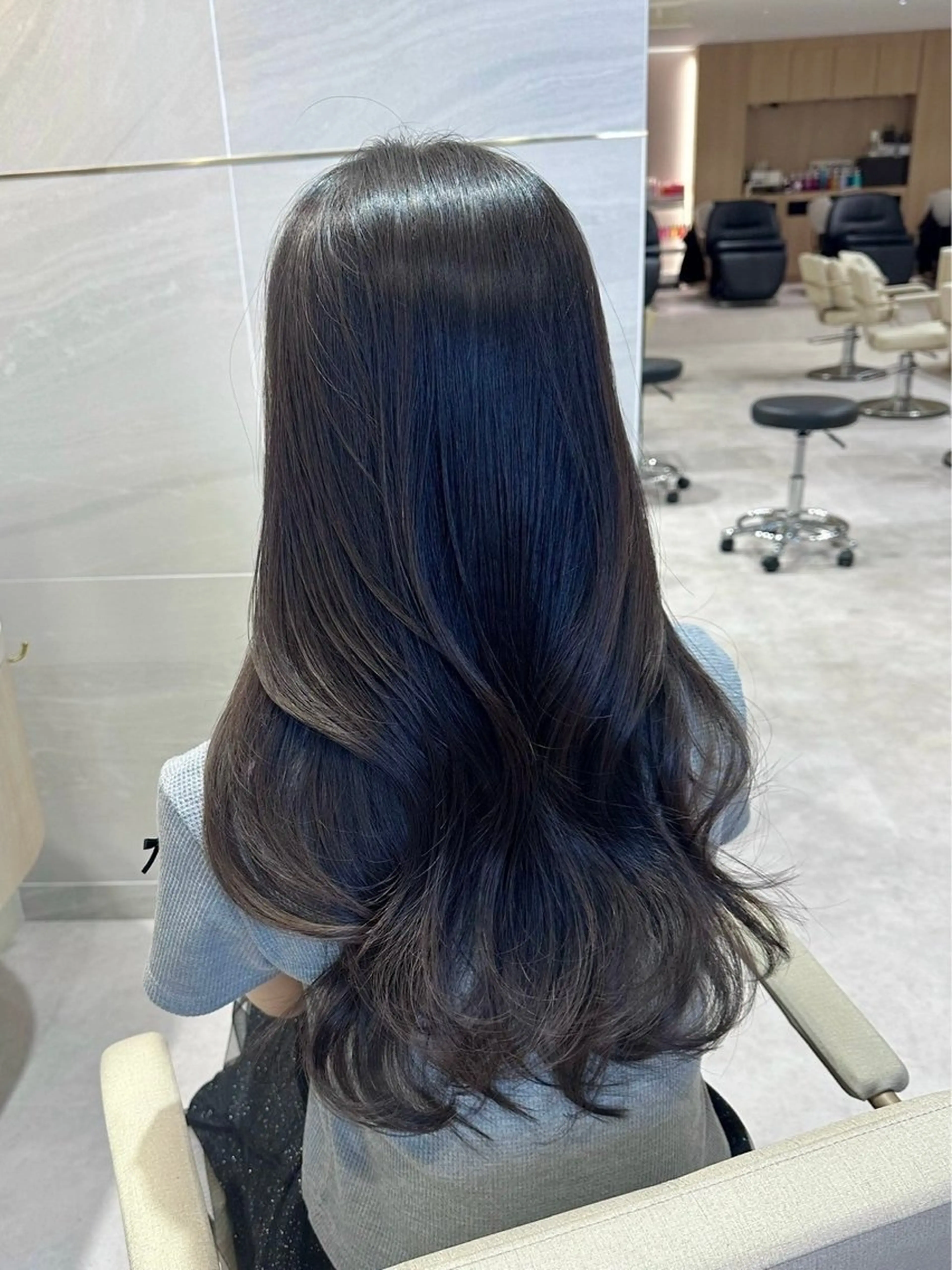 ロング カラー 似合わせカット 小顔カット 縮毛矯正 カット ヘアカラー 1日1名様限定 予約可能のヘアスタイル