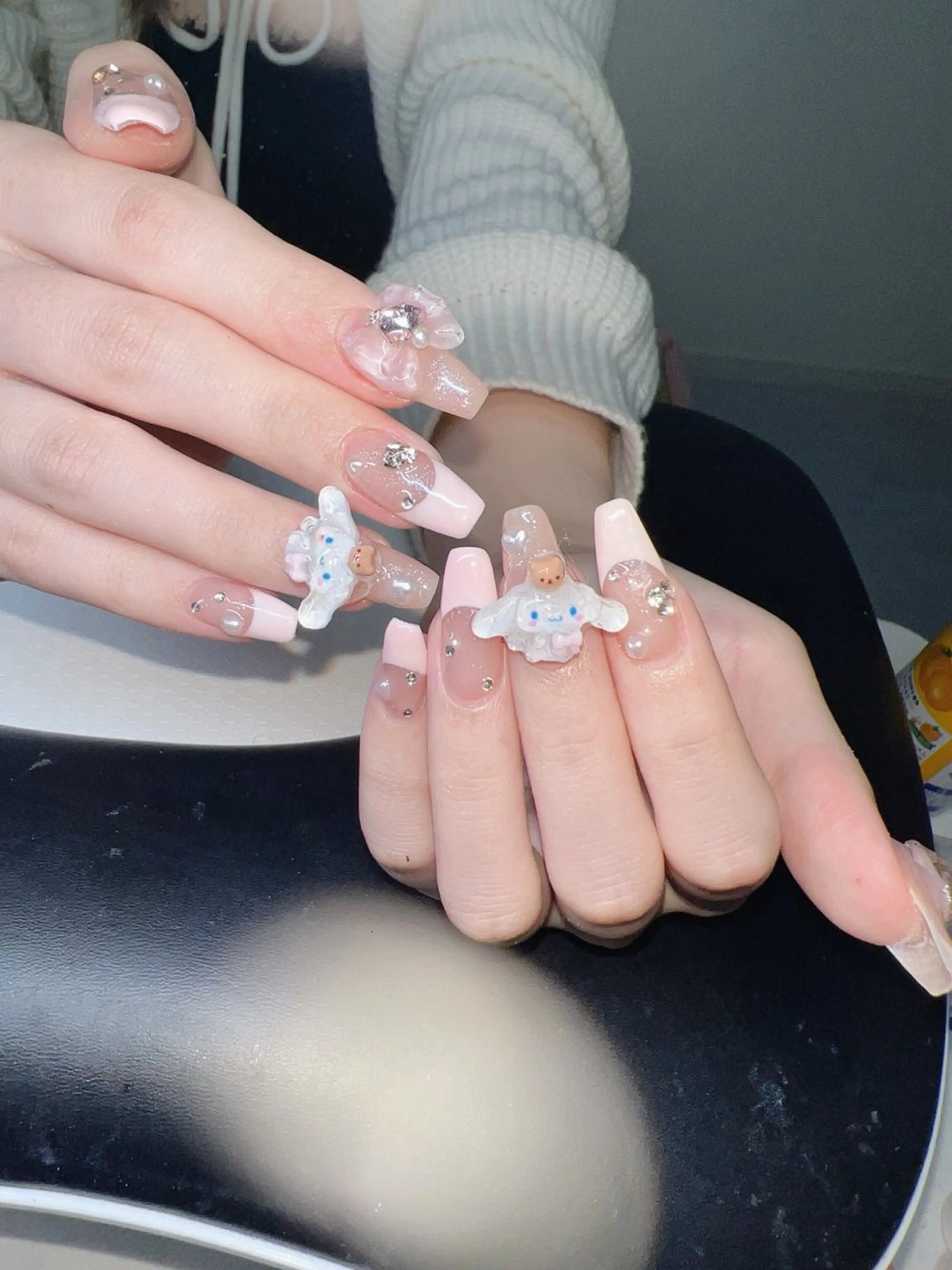 ネイル オーロラネイル チークネイル 長さ出し フットネイル フレンチネイル ハンドネイル Lee Nailsのネイルデザイン