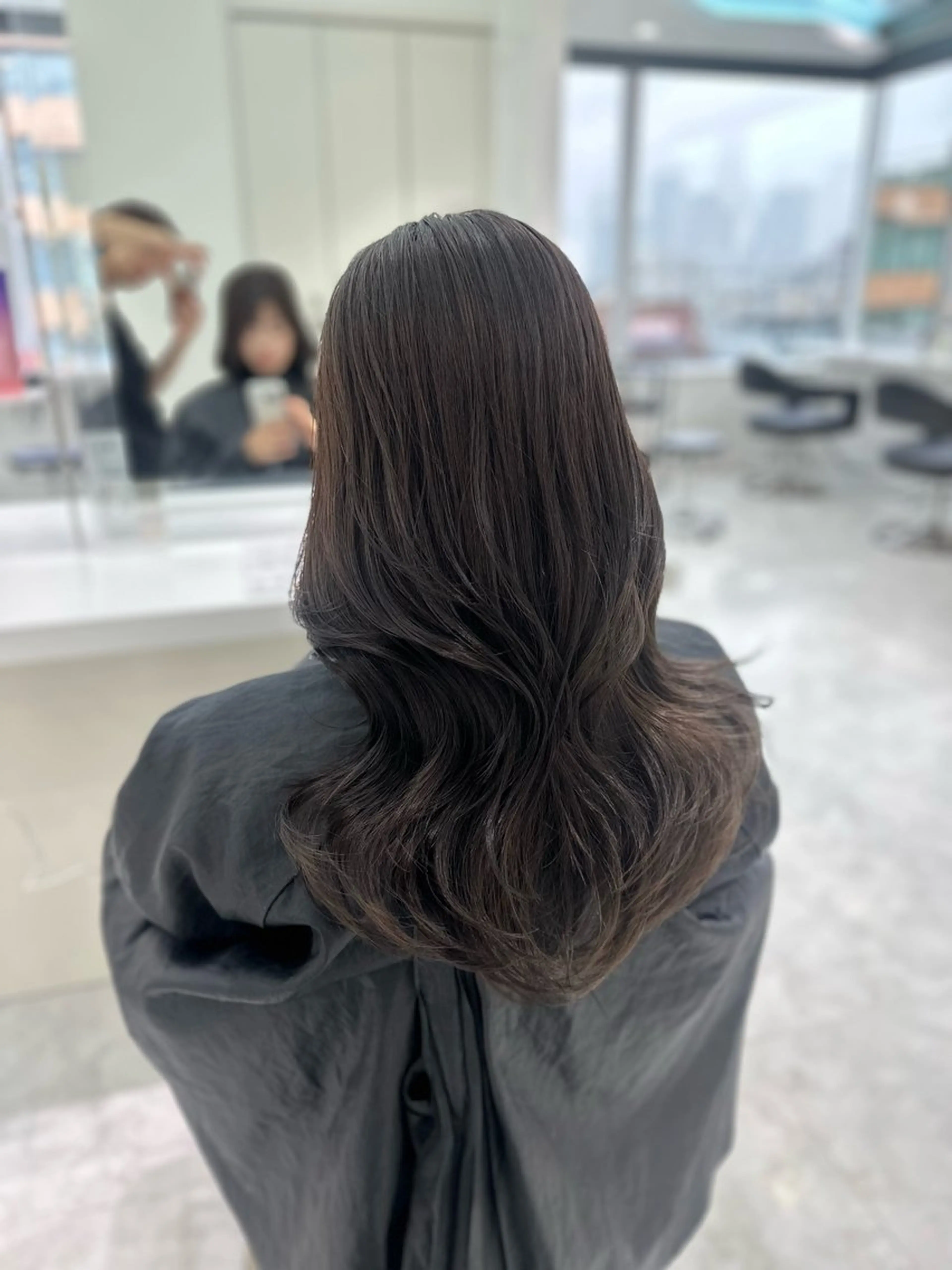 セミロング カラー グレージュ 髪質改善 赤み消し透明感🩶 銀座Ryota🩶のヘアスタイル
