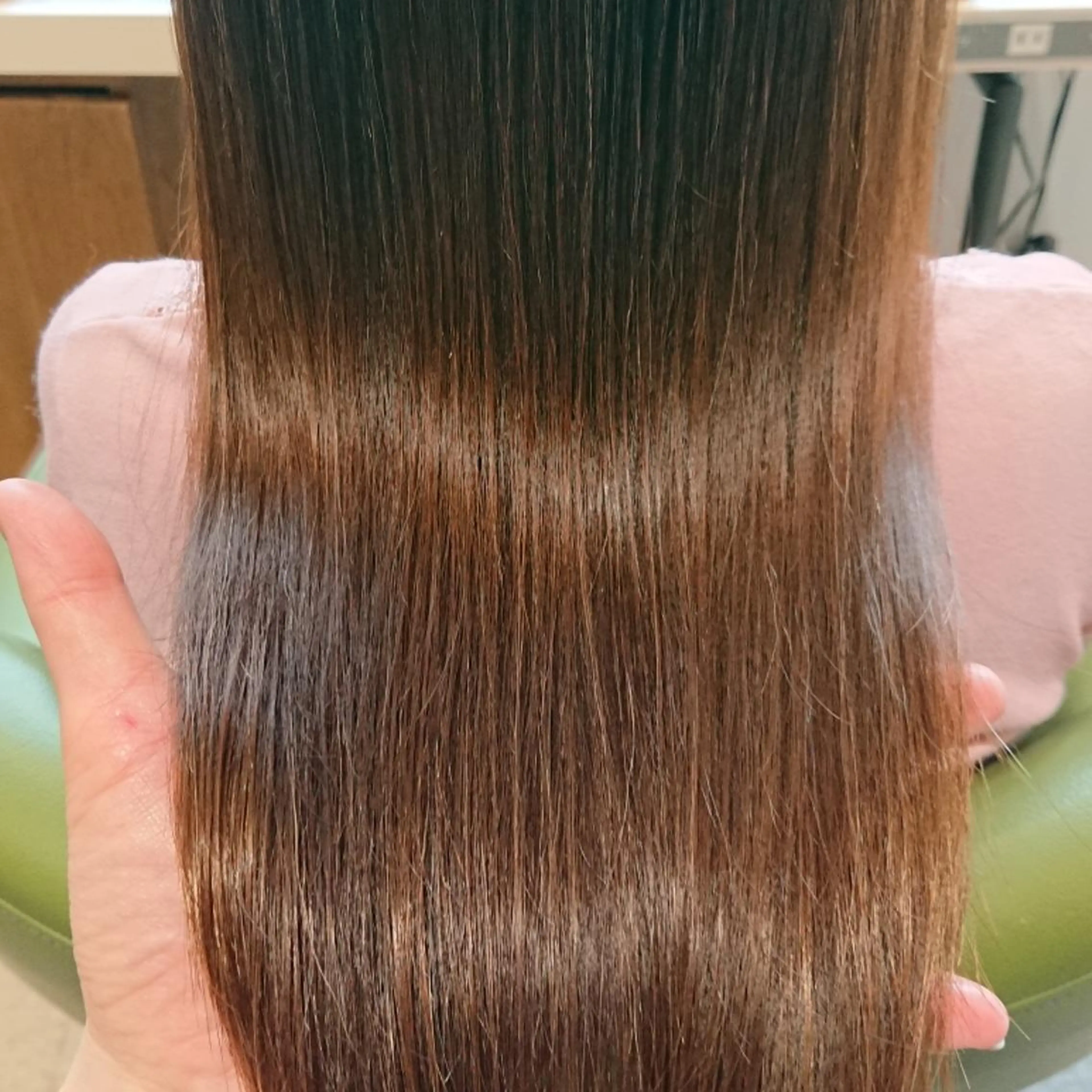 ロング 縮毛矯正 crea   芦田 武栄のヘアスタイル