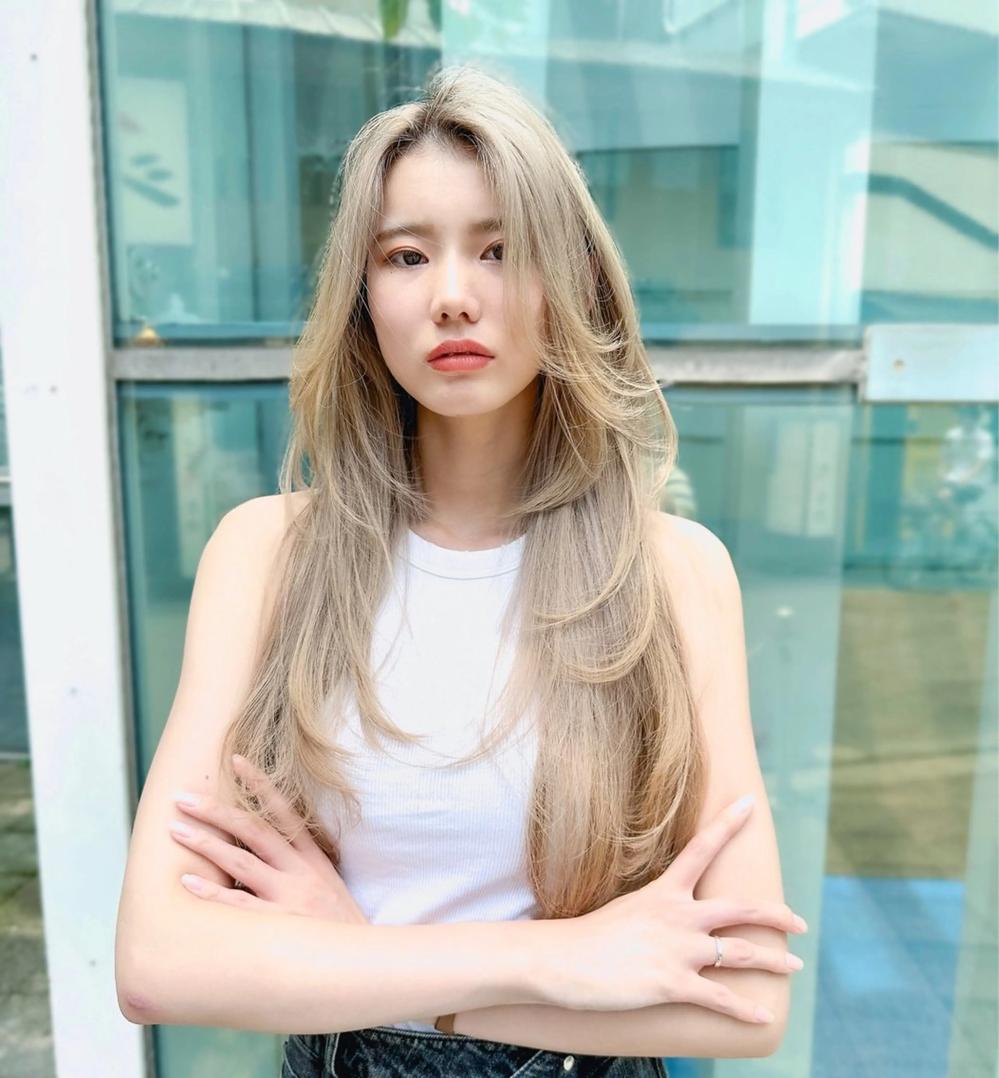 ロング カラー 韓国レイヤーカット/ ダブルカラーのヘアスタイル