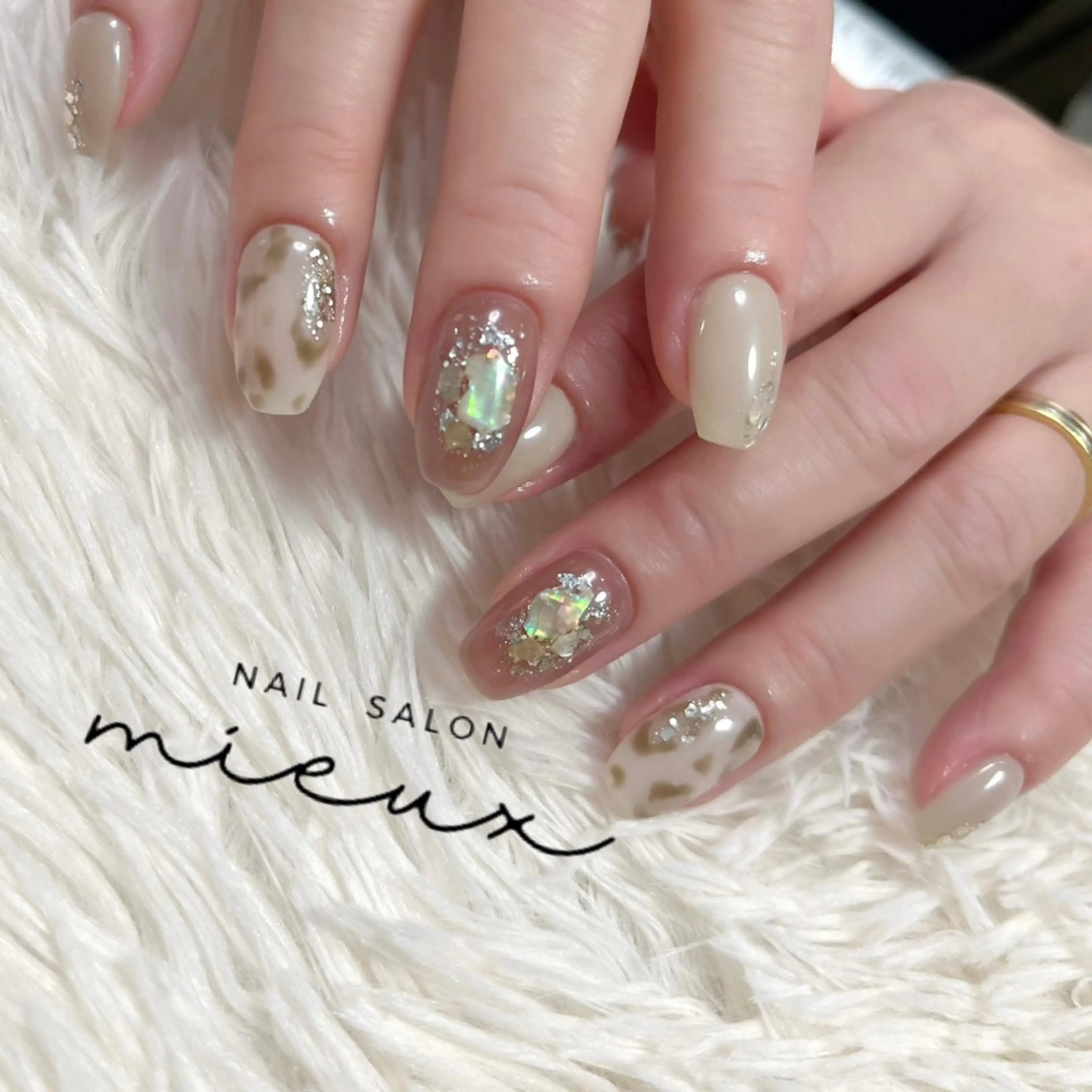 ネイル ラメ(グリッター) ハンドネイル nailsalon mieuxのネイルデザイン