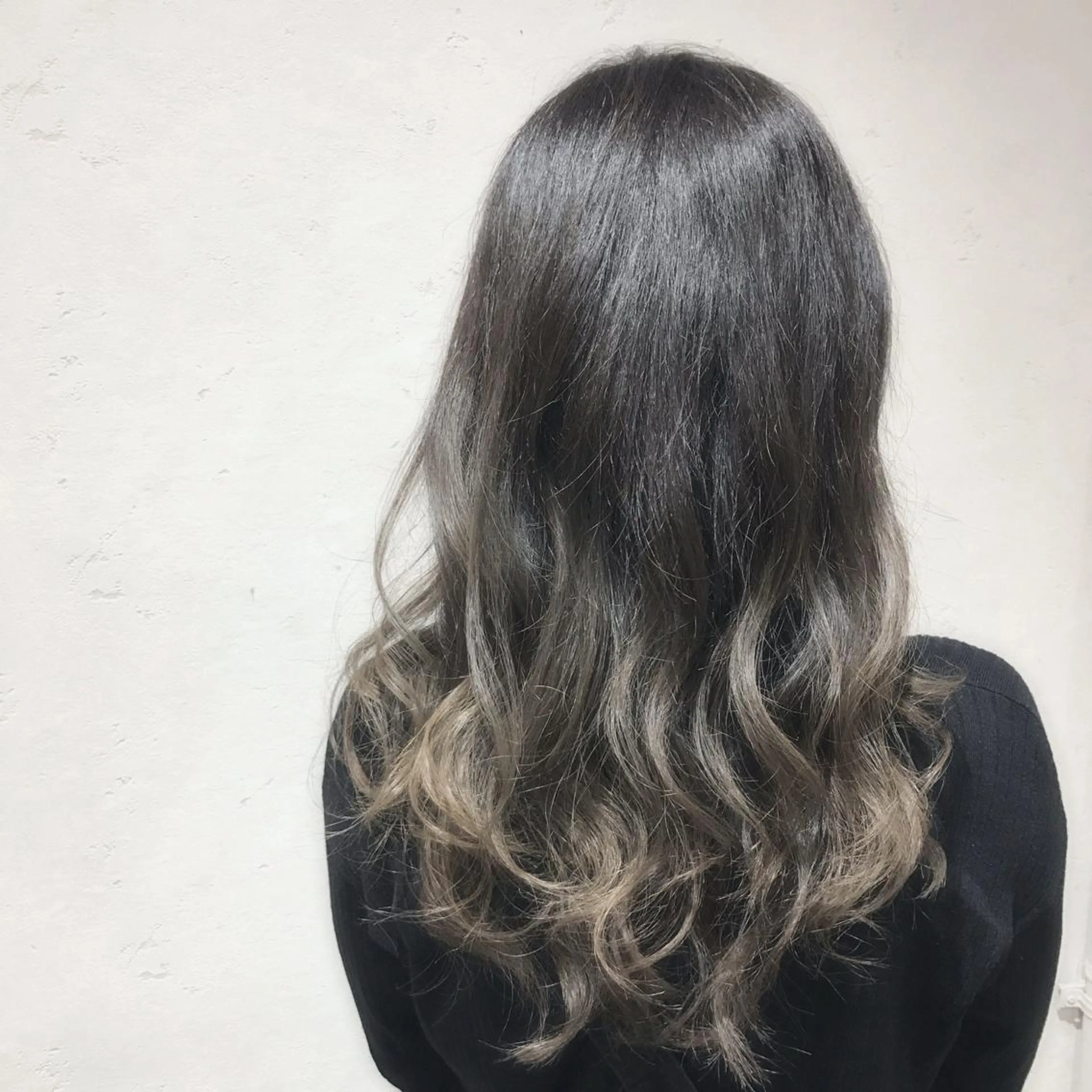 セミロング カラー パーマ ヘアアレンジ グラデーションカラー グレージュ filo byFeria渋谷所属・縮毛矯正/美髪 髪質改善/石田幸輔のヘアスタイル