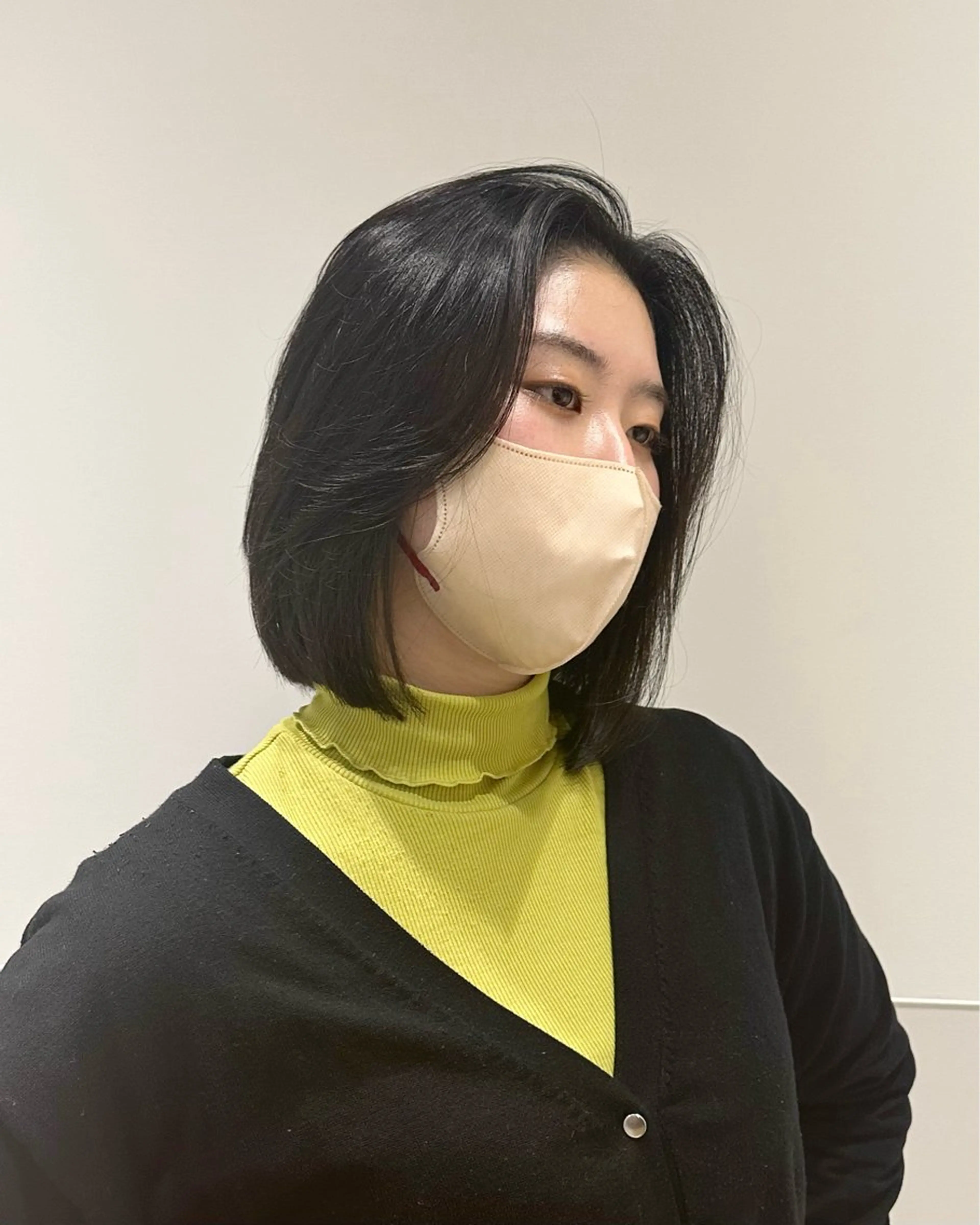 ショート カラー パーマ ヘアアレンジ メンズ 切りっぱなしボブ メンズ韓国風 ボブ くせ毛 髪質改善 切りっぱなしヘアボブ ミディアムヘアRYOのヘアスタイル