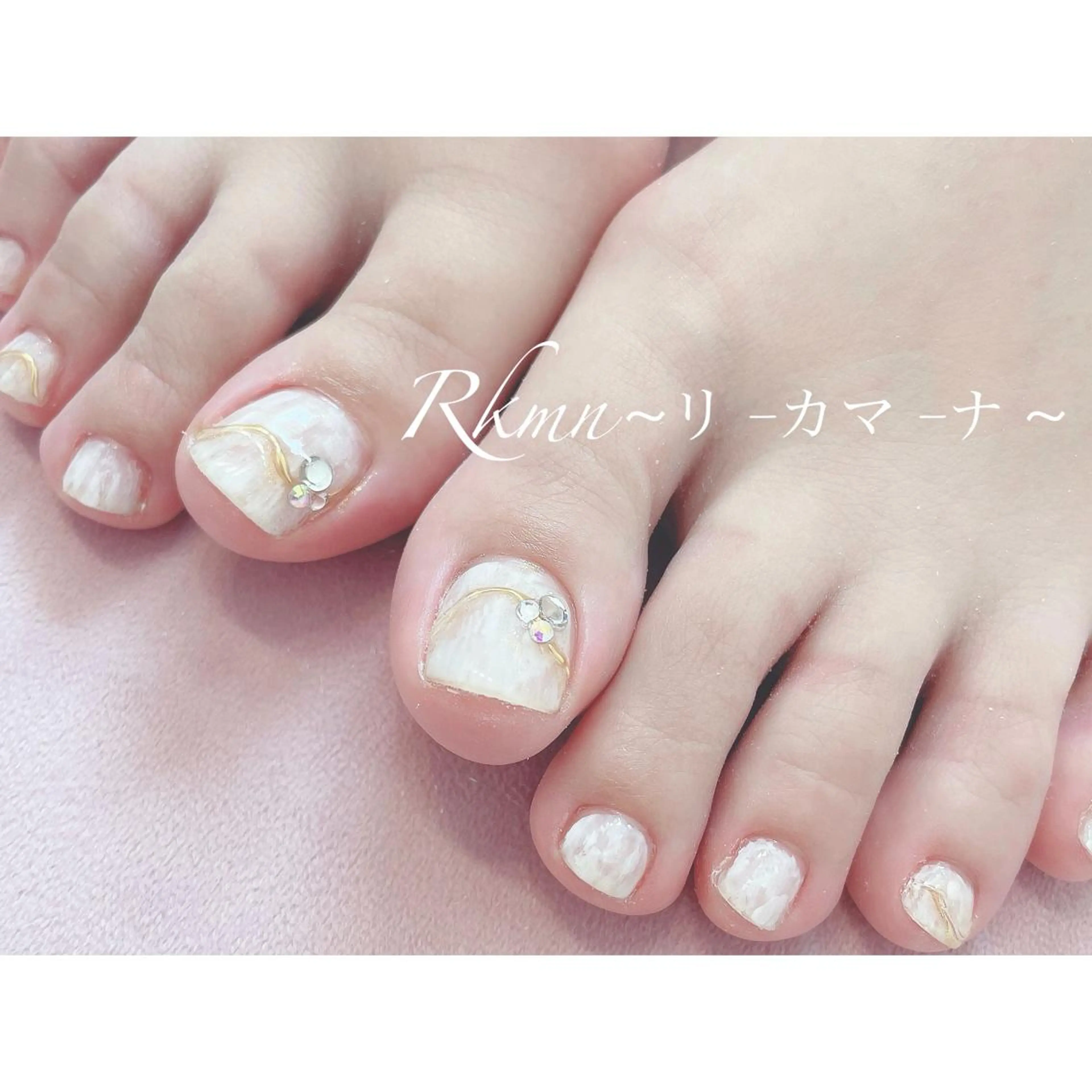 ネイル アートネイル フレンチネイル ジェルネイル グラデーション ミラーネイル ハンドネイル フットネイル ハンドケア Rkmn ~リ-カマ-ナ~のネイルデザイン