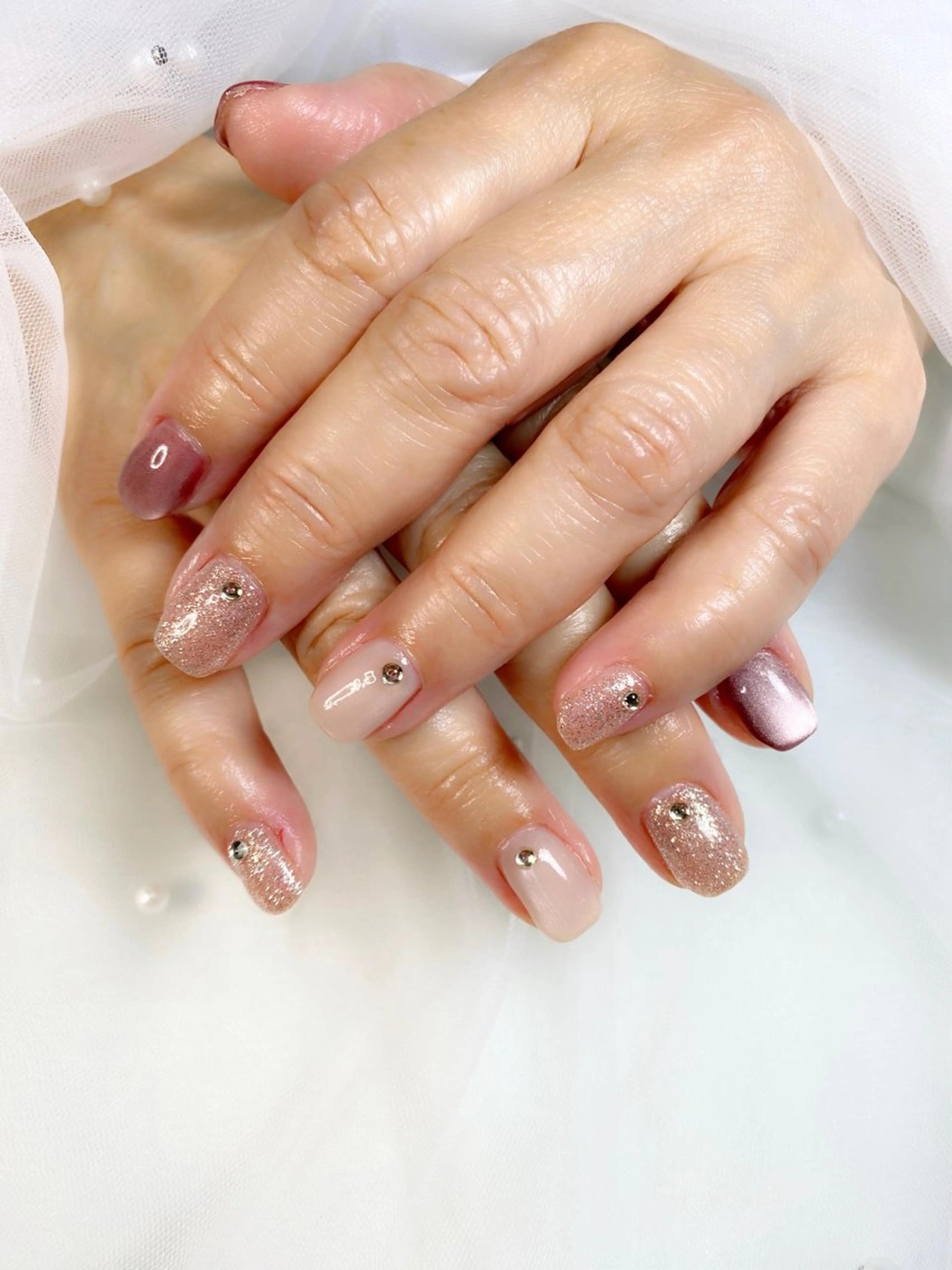 ネイル キラキラネイル ラメ(グリッター) マグネットネイル ピンク iro+ nailのネイルデザイン