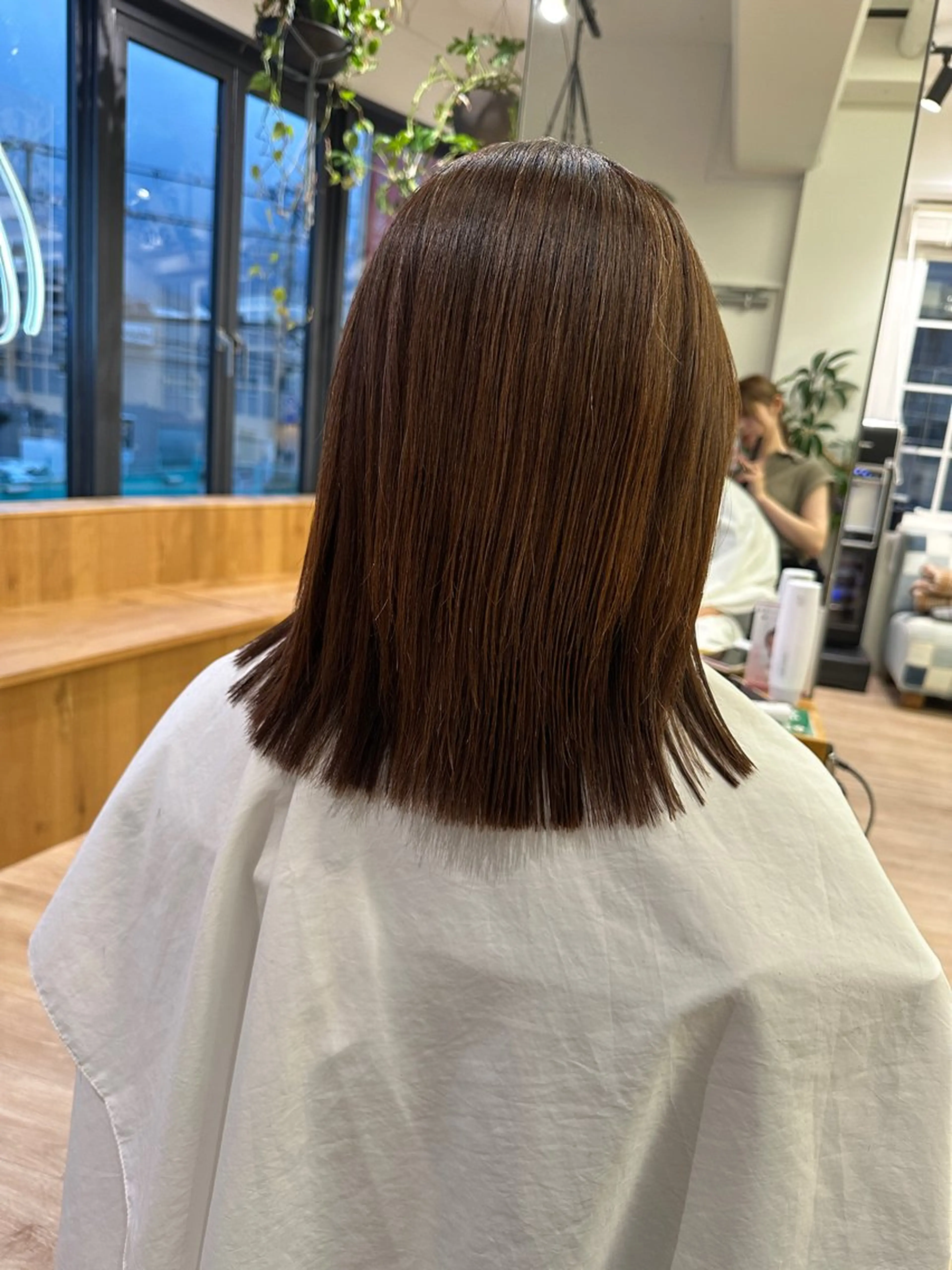 ミディアム レイヤーカット 縮毛矯正 切りっぱなし/髪質 改善矯正/さやか🫧のヘアスタイル