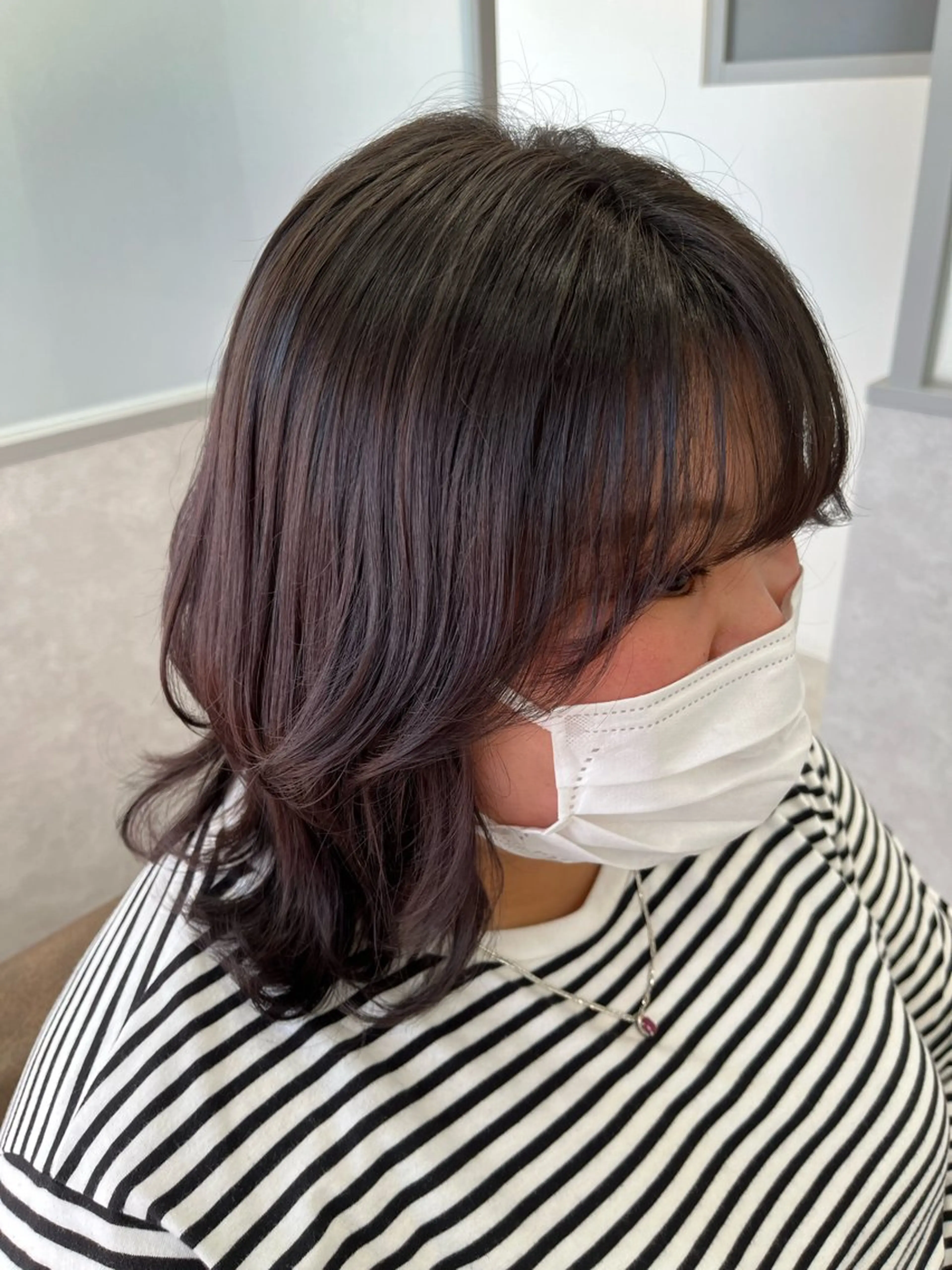 ミディアム パープルカラー カット ヘアカラー トリートメント 暖色＊ベージュ ＊くらたあやかのヘアスタイル