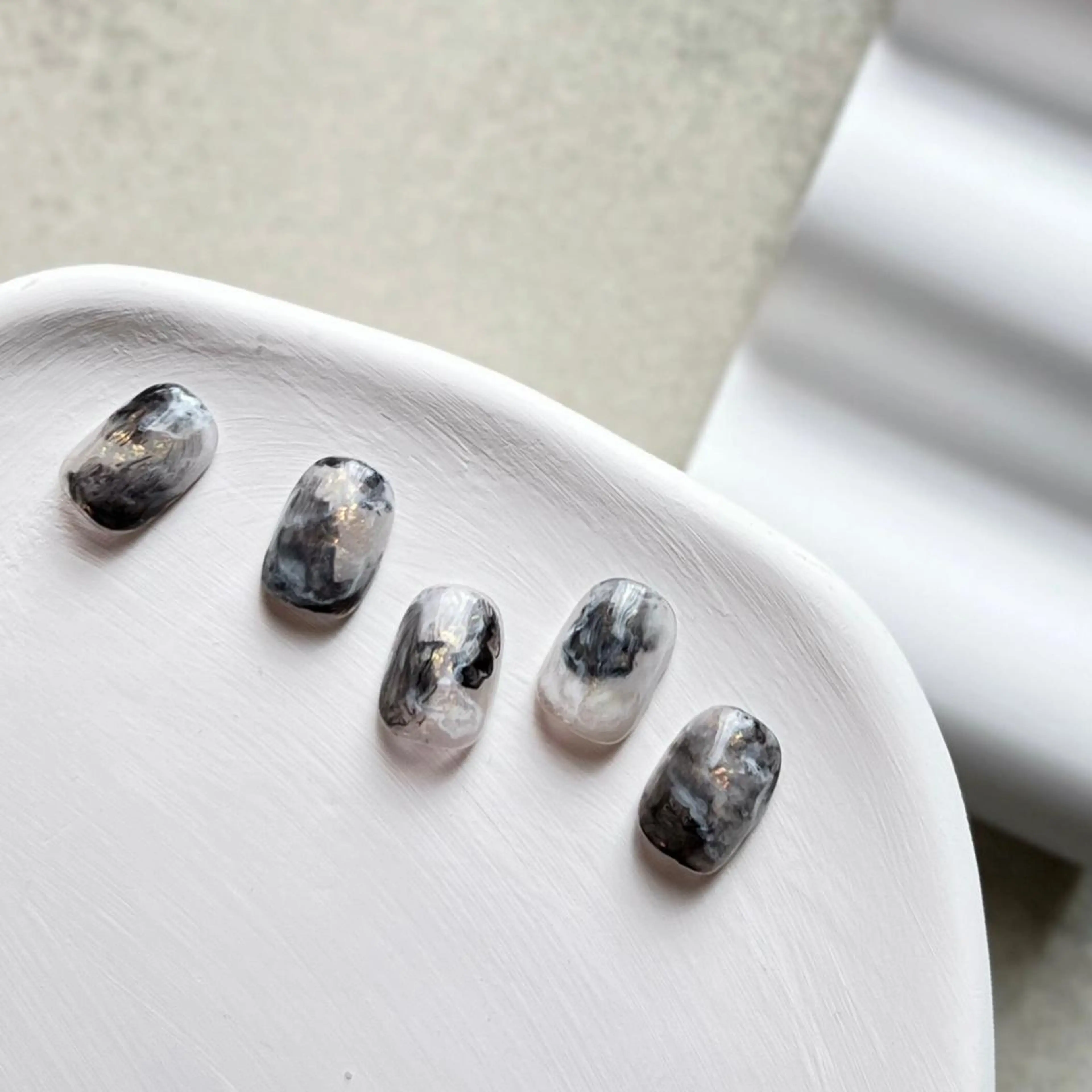 ネイル マグネットネイル ニュアンスネイル ショートネイル gemickle nailのネイルデザイン