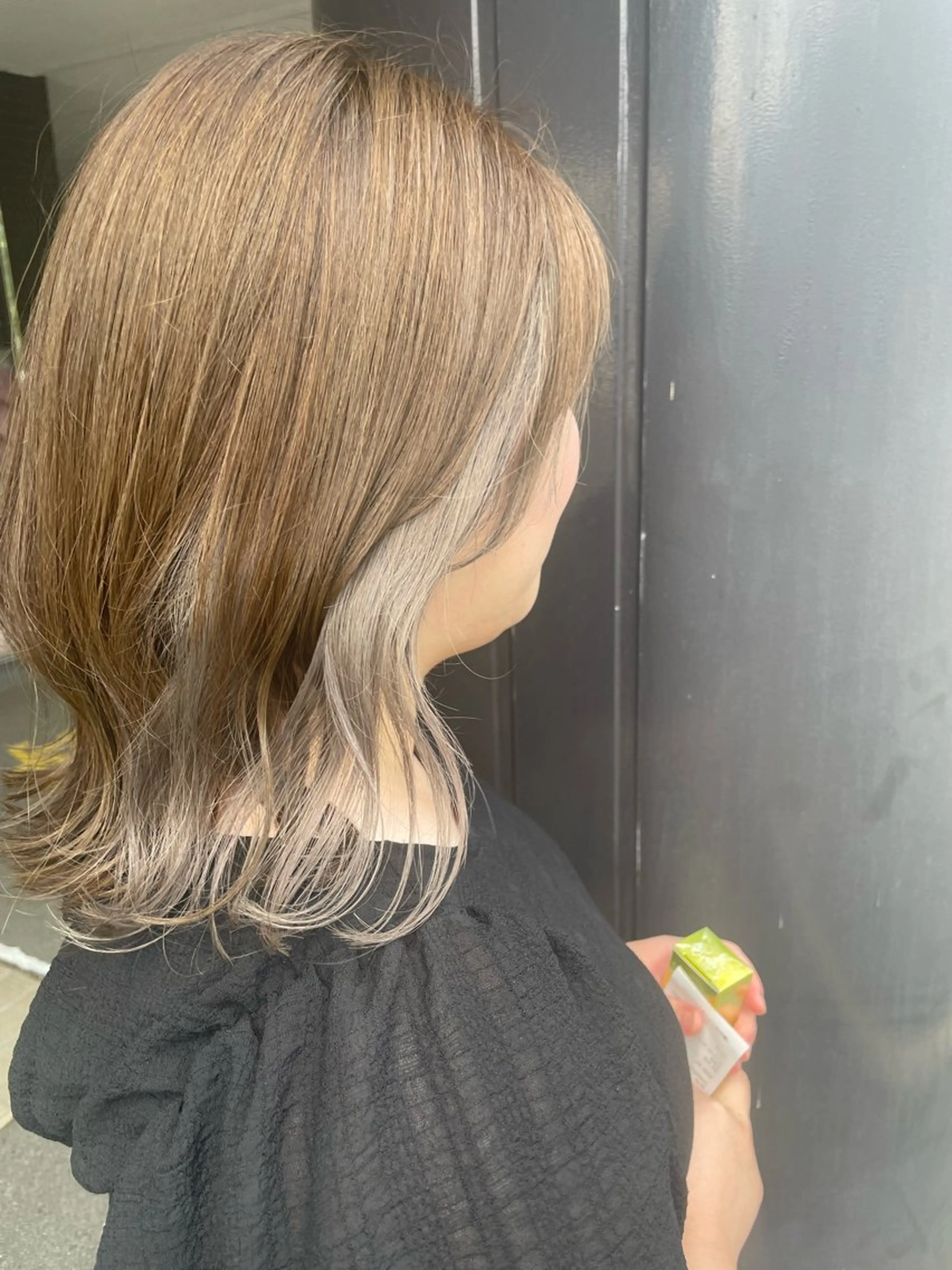 ミディアム 寺本 早希のヘアスタイル