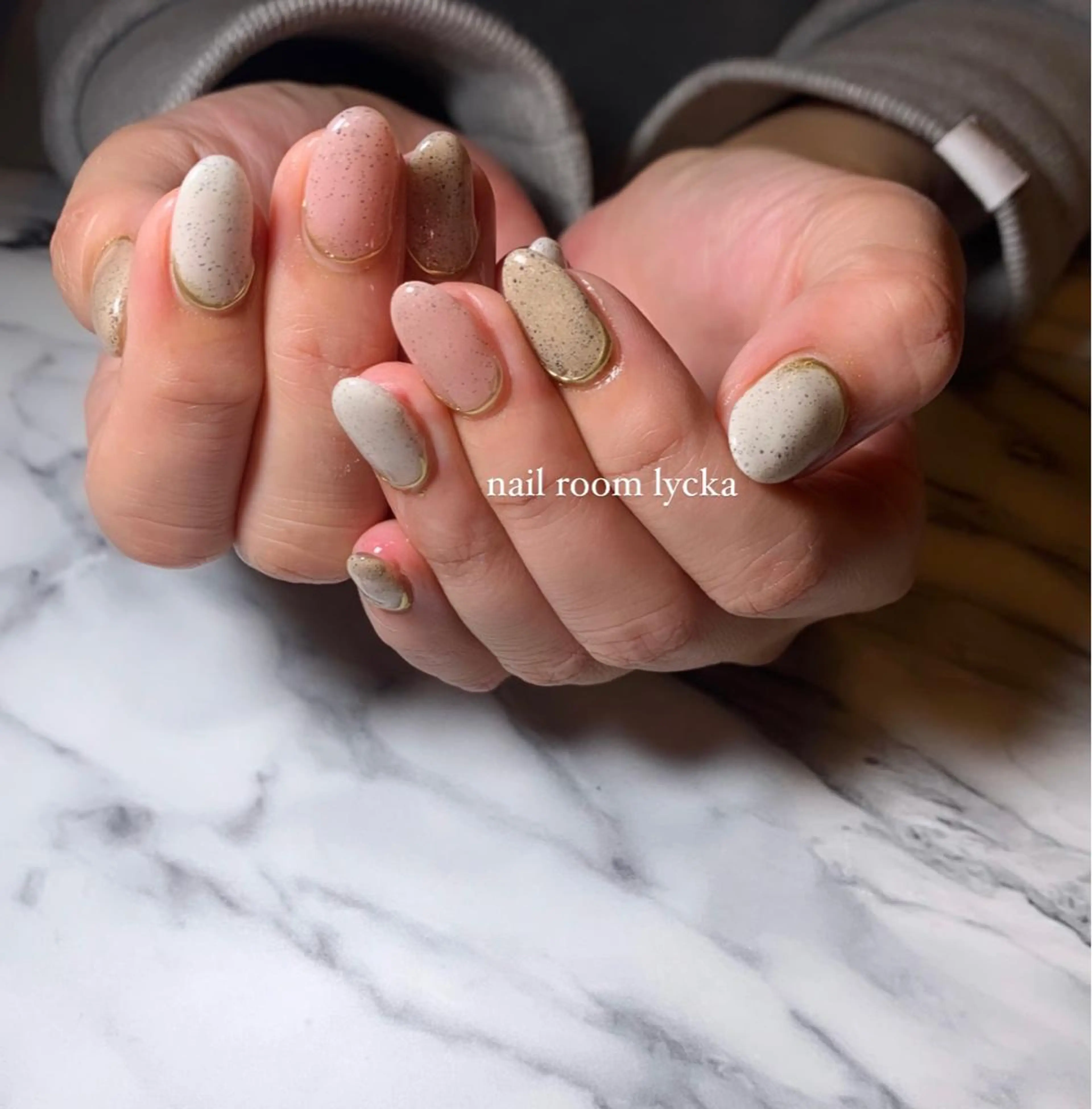 ネイル ﾈｲﾙﾙｰﾑﾘｯｶ 𝐦𝐚𝐲𝐮のネイルデザイン