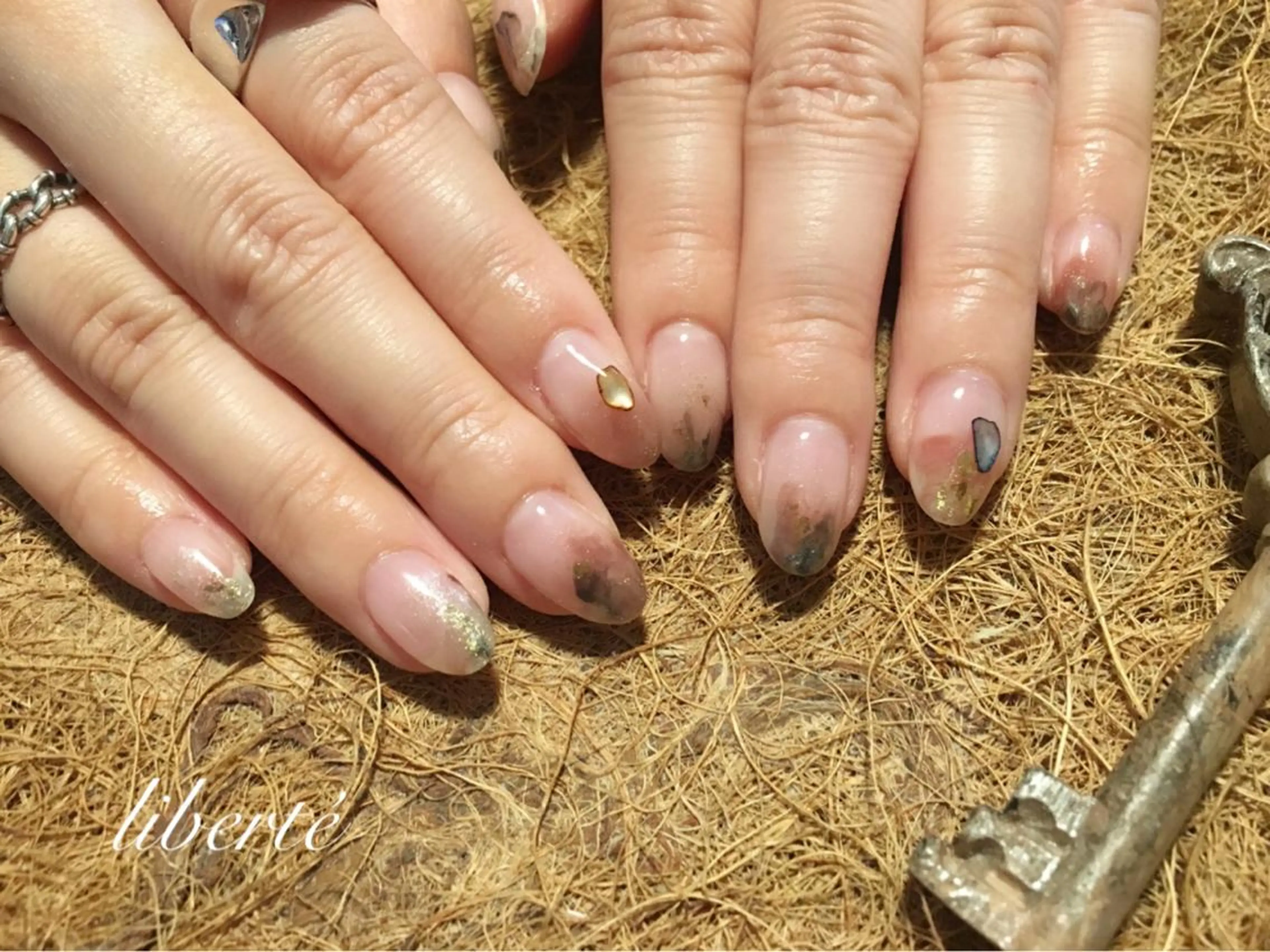 ネイル liberté (リベルテ)のネイルデザイン