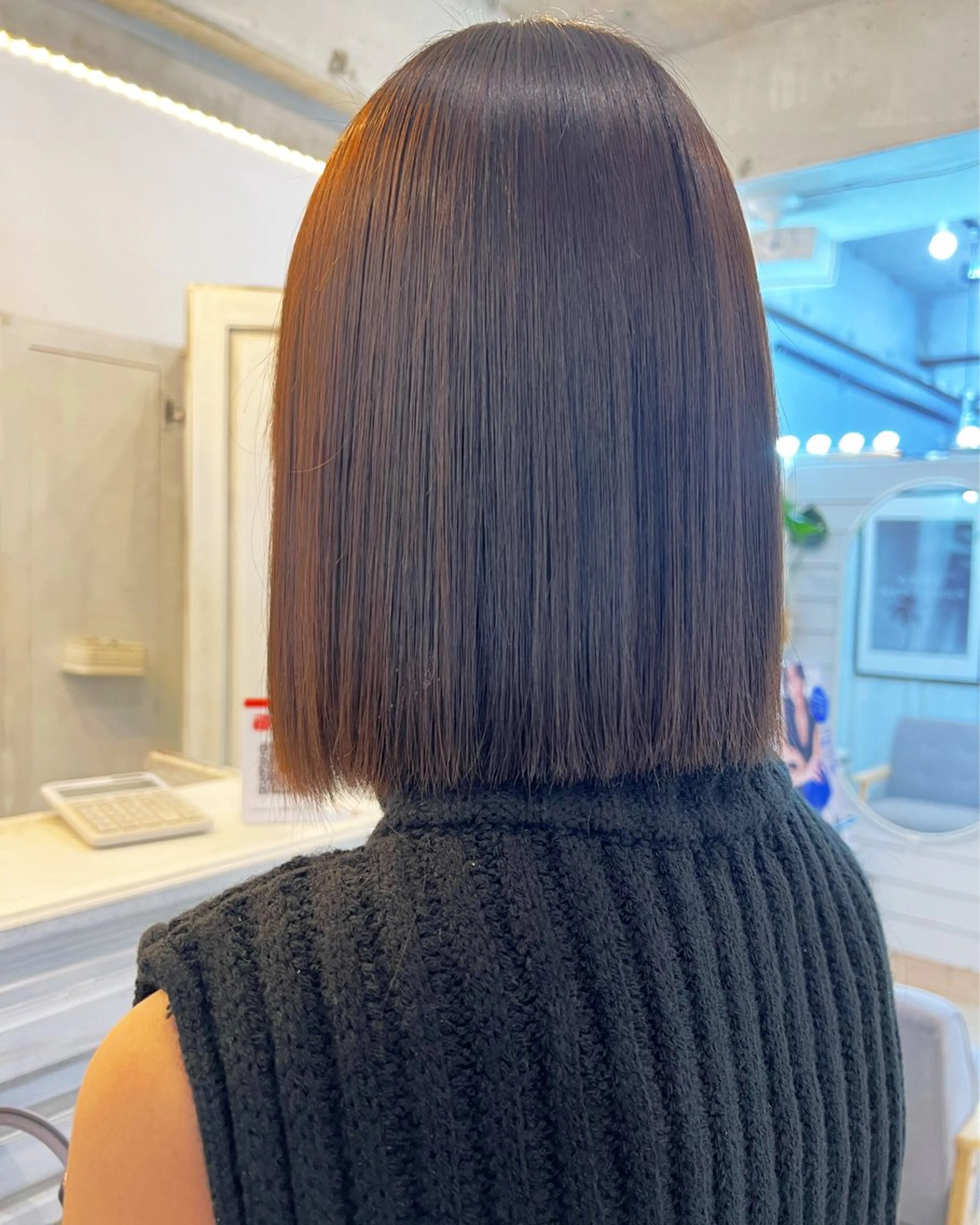 ショート 縮毛矯正 YUI ハイトーンカラーのヘアスタイル