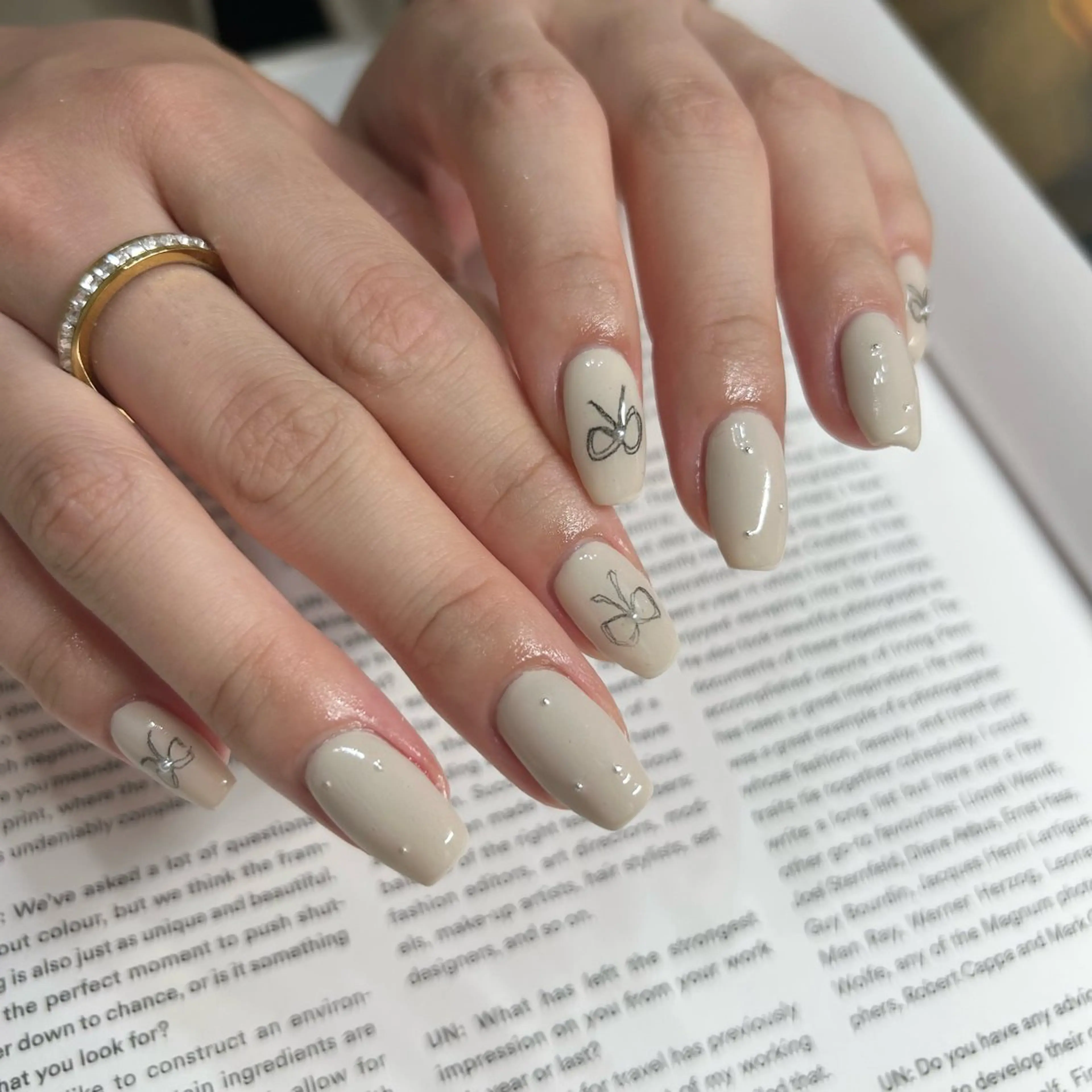 ネイル ブルー フットネイル ジェルネイル キラキラネイル 韓国ネイル RooM -mizuki-のネイルデザイン