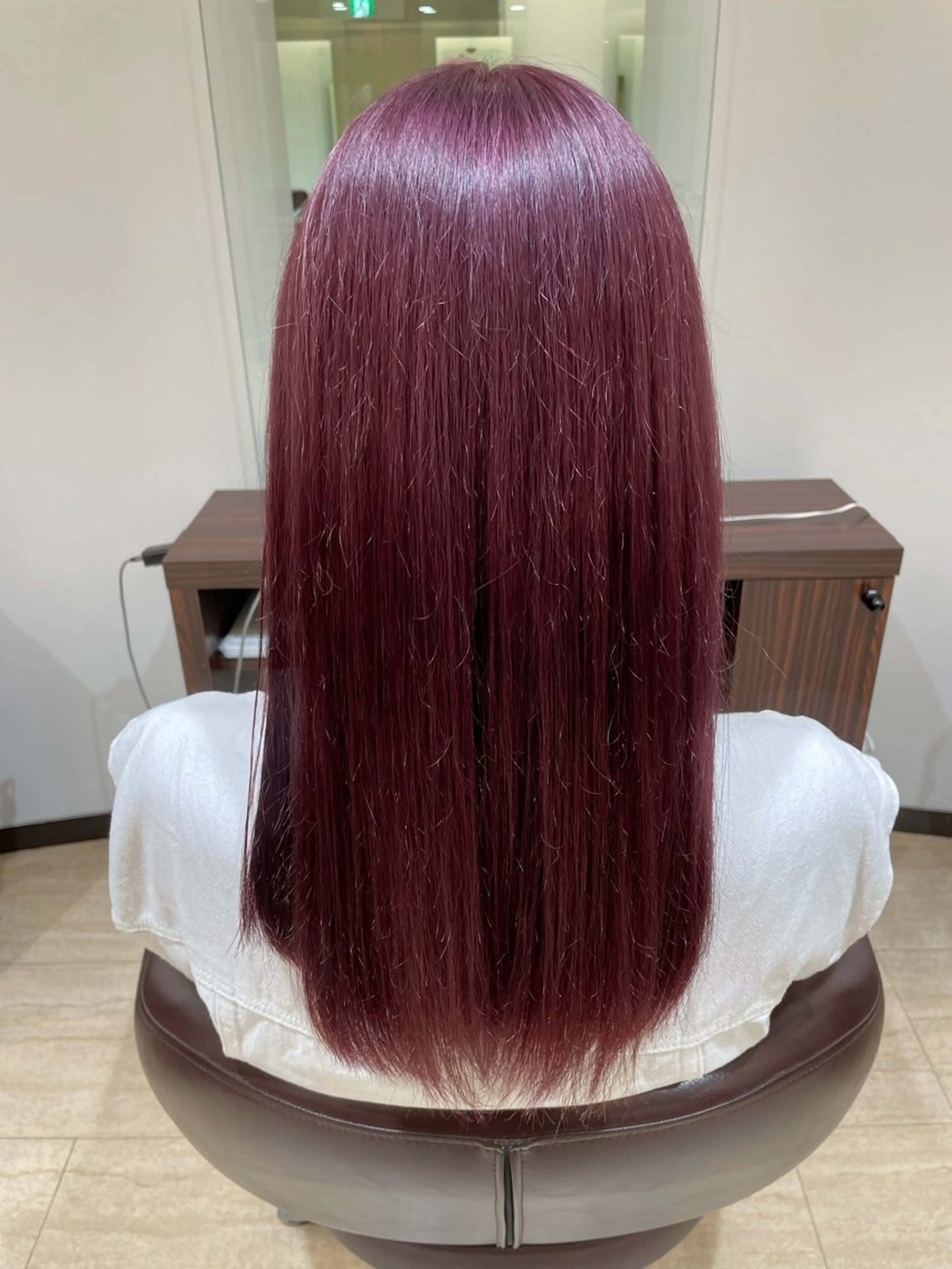 ロング カラー TAYA 玲央のヘアスタイル