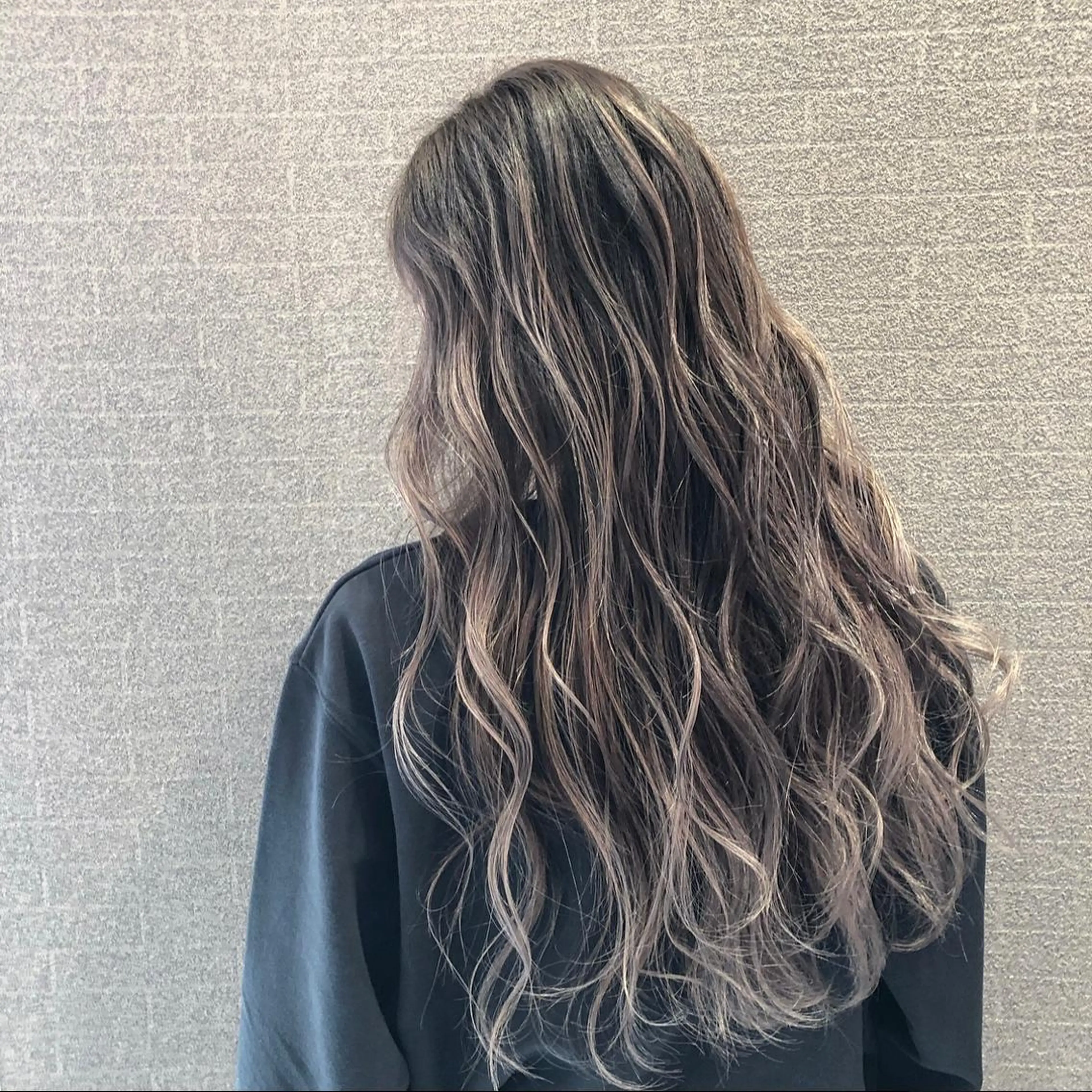 ロング カラー ヘアアレンジ ショートボブ シールエクステ バレイヤージュ デザインカラー ハイライトカラー アンドウ ユウ/ レイヤーカット/韓国のヘアスタイル