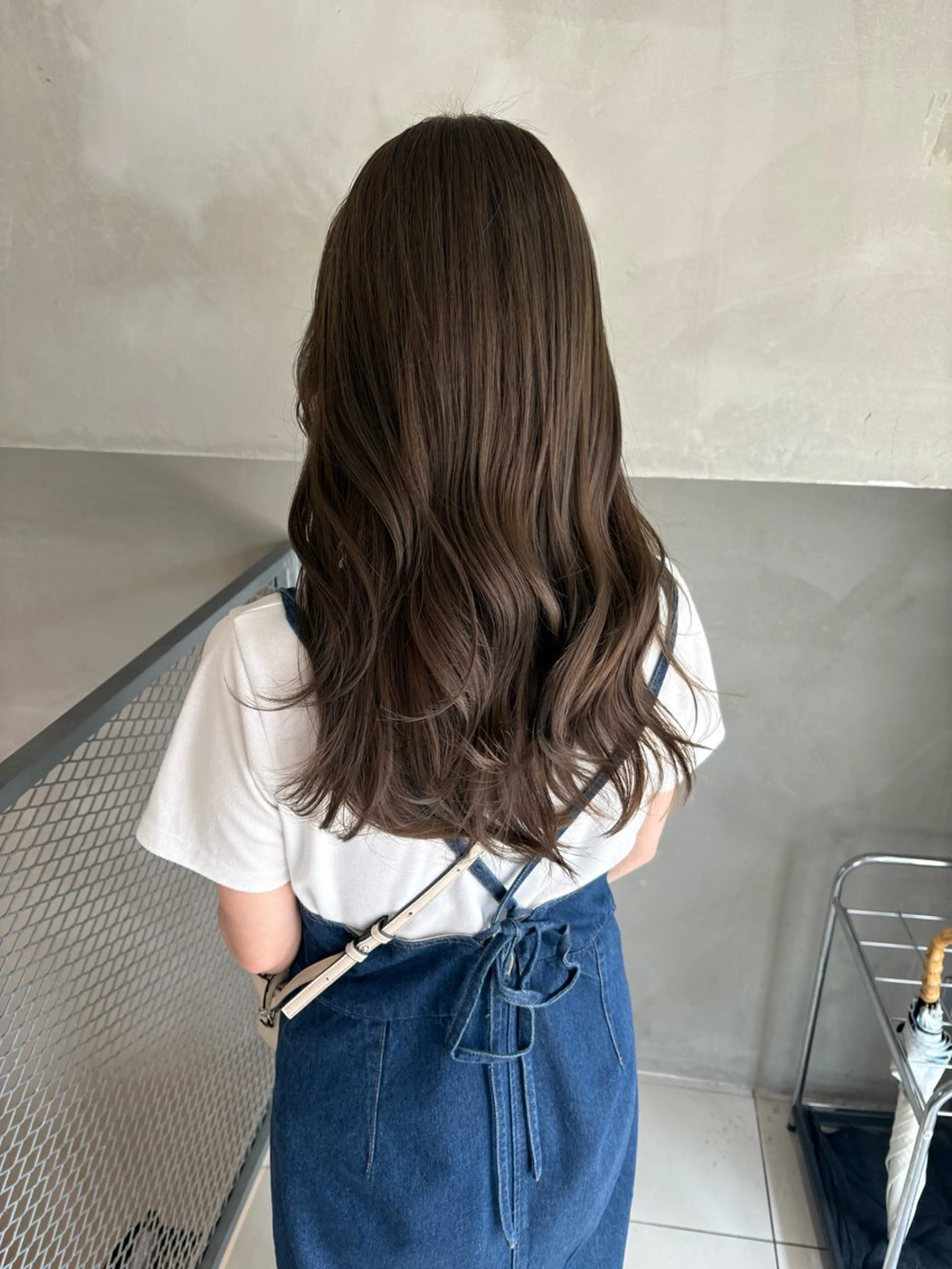 ロング カラー グレージュ カット ヘアカラー 透明感カラー🫧 nanohaのヘアスタイル