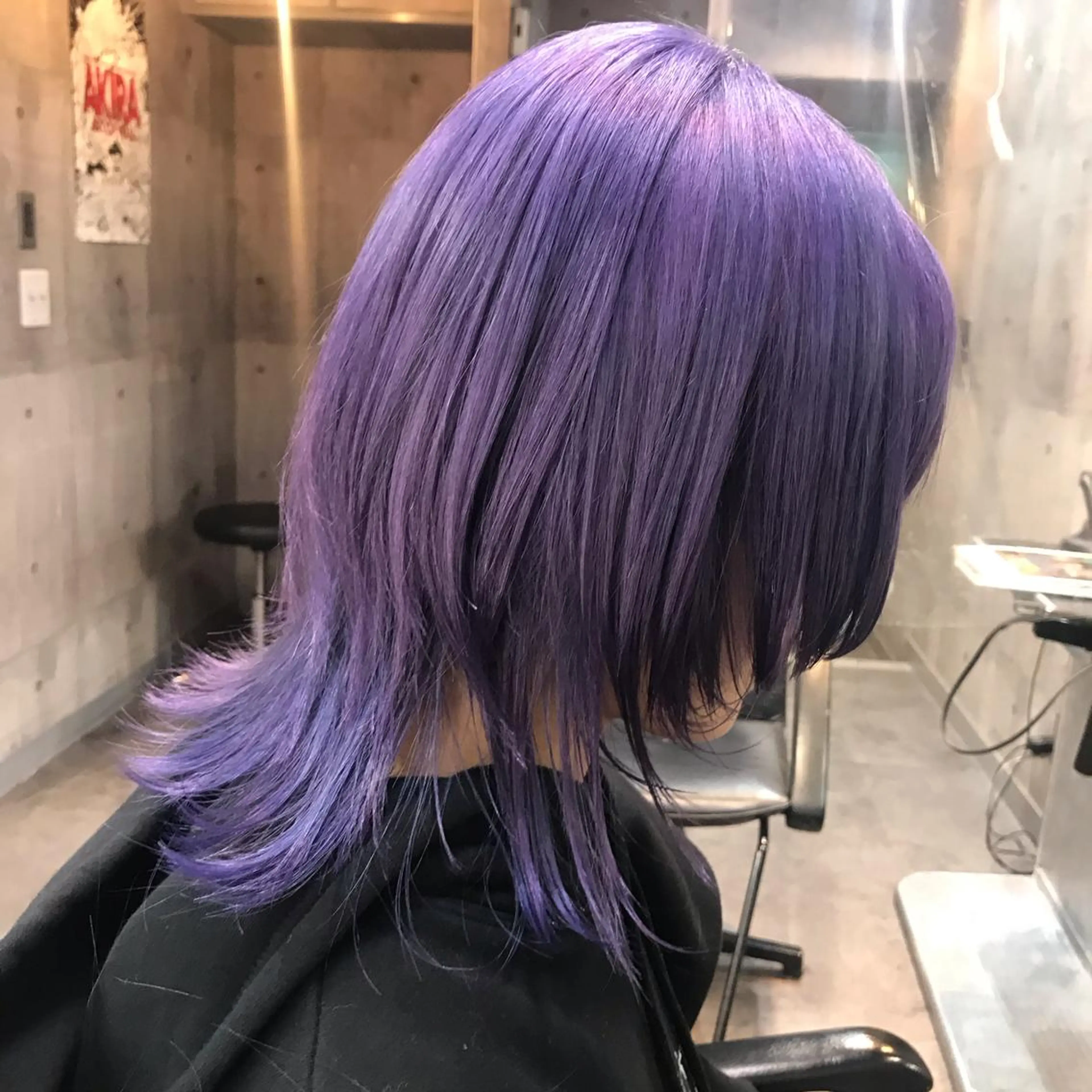 ミディアム カラー パープルカラー ホワイト&レイヤーカ ットエクステ長畠俊輔のヘアスタイル