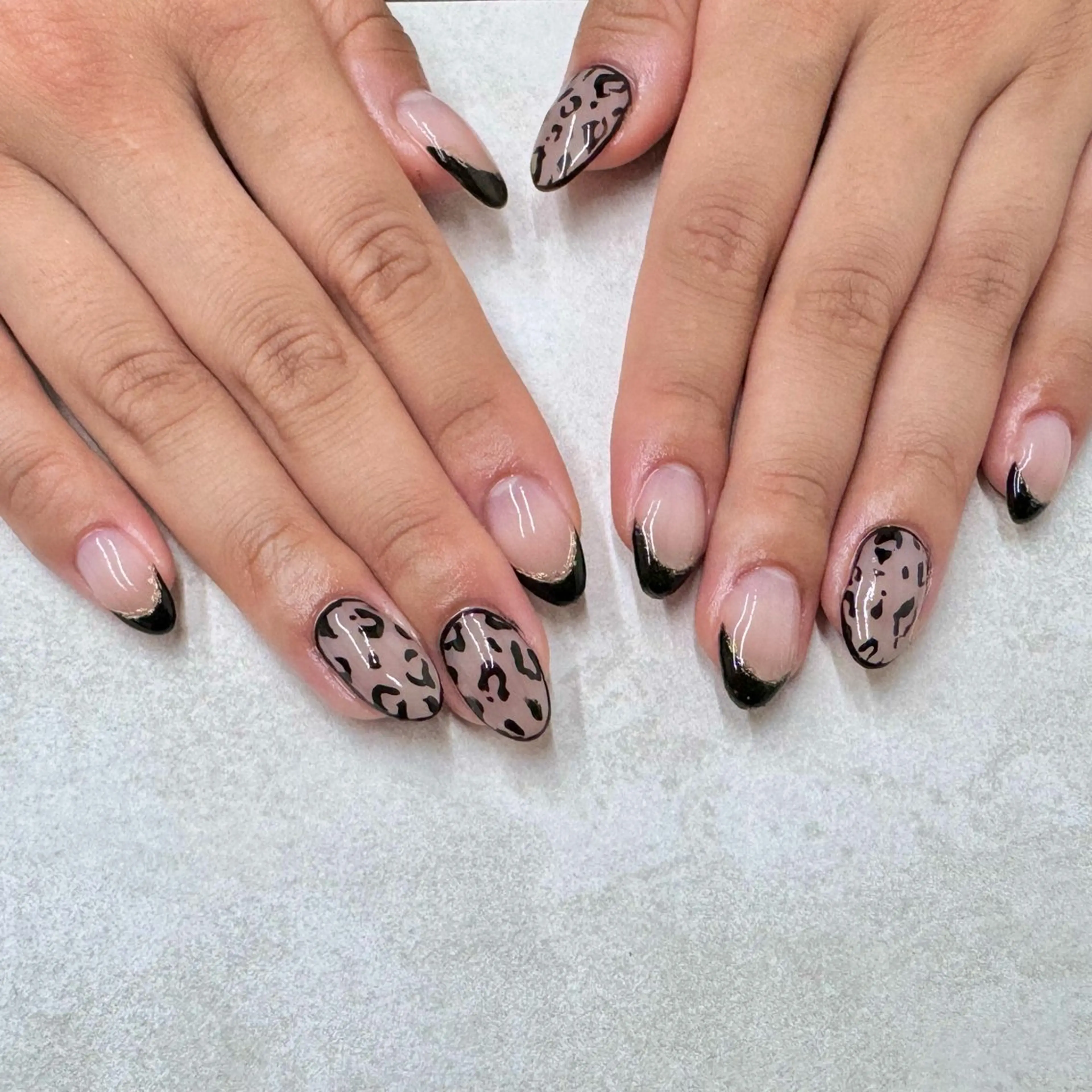 ネイル アニマル柄 フレンチネイル Nail Sant Esperanza by SALON DE やす所属・Sant Esperanzaのネイルデザイン