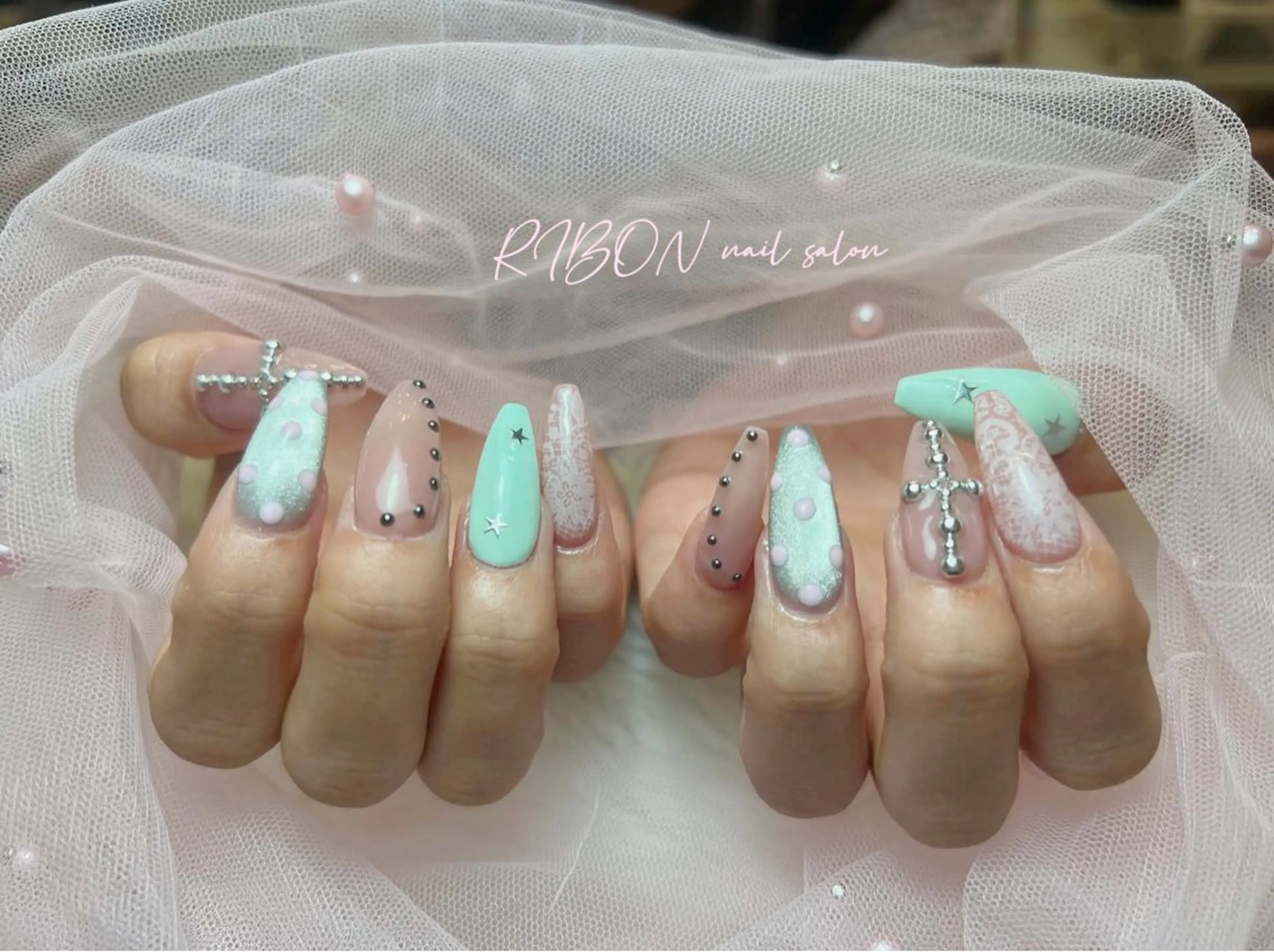 ネイル チークネイル 長さ出し フレンチネイル ジェルネイル グラデーション ハンドネイル RIBON nail 高田馬場のネイルデザイン