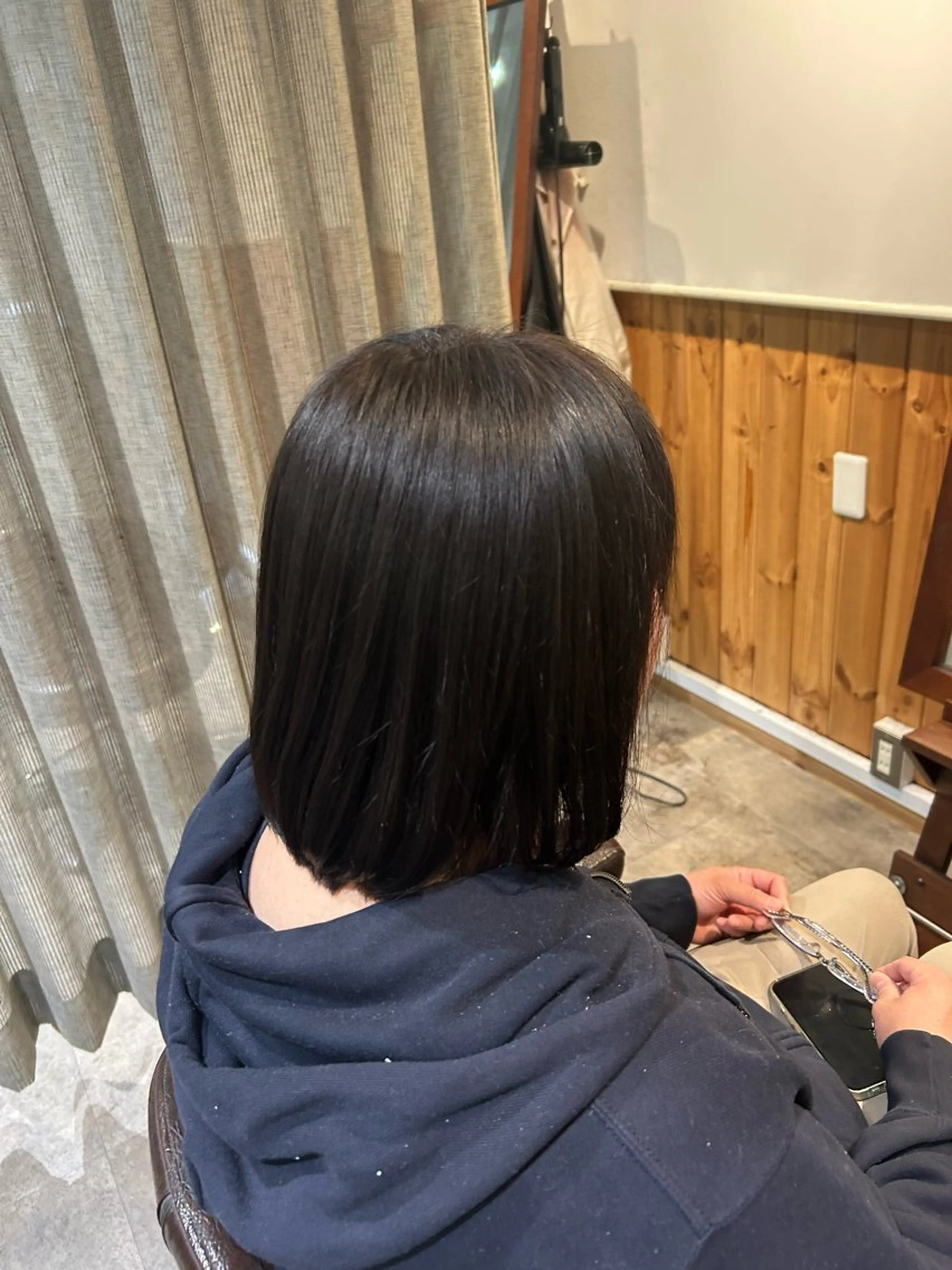 ミディアム 武井 哉子のヘアスタイル