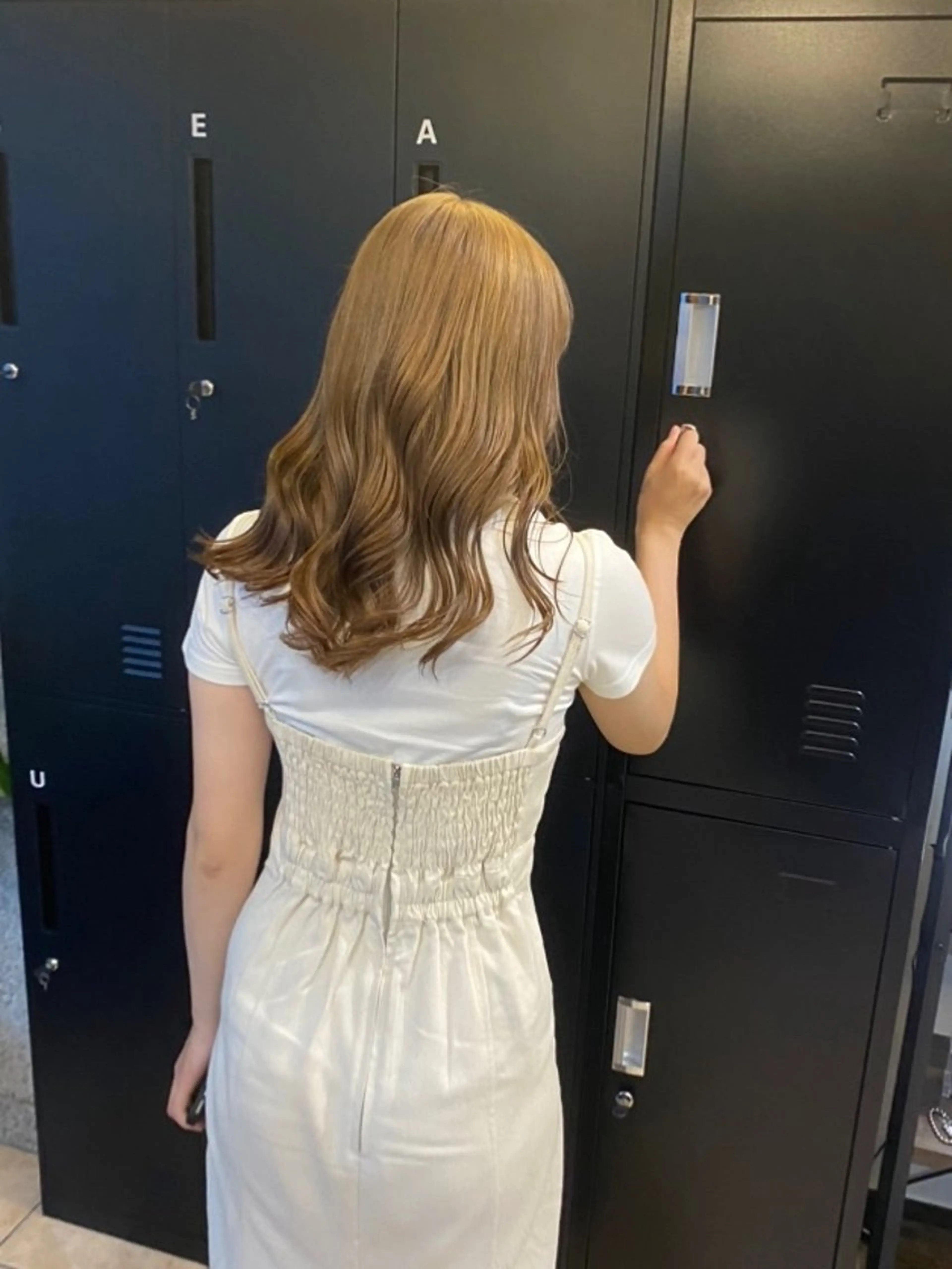 セミロング カラー ヘアカラー 西田辺/ タカスナオヤのヘアスタイル