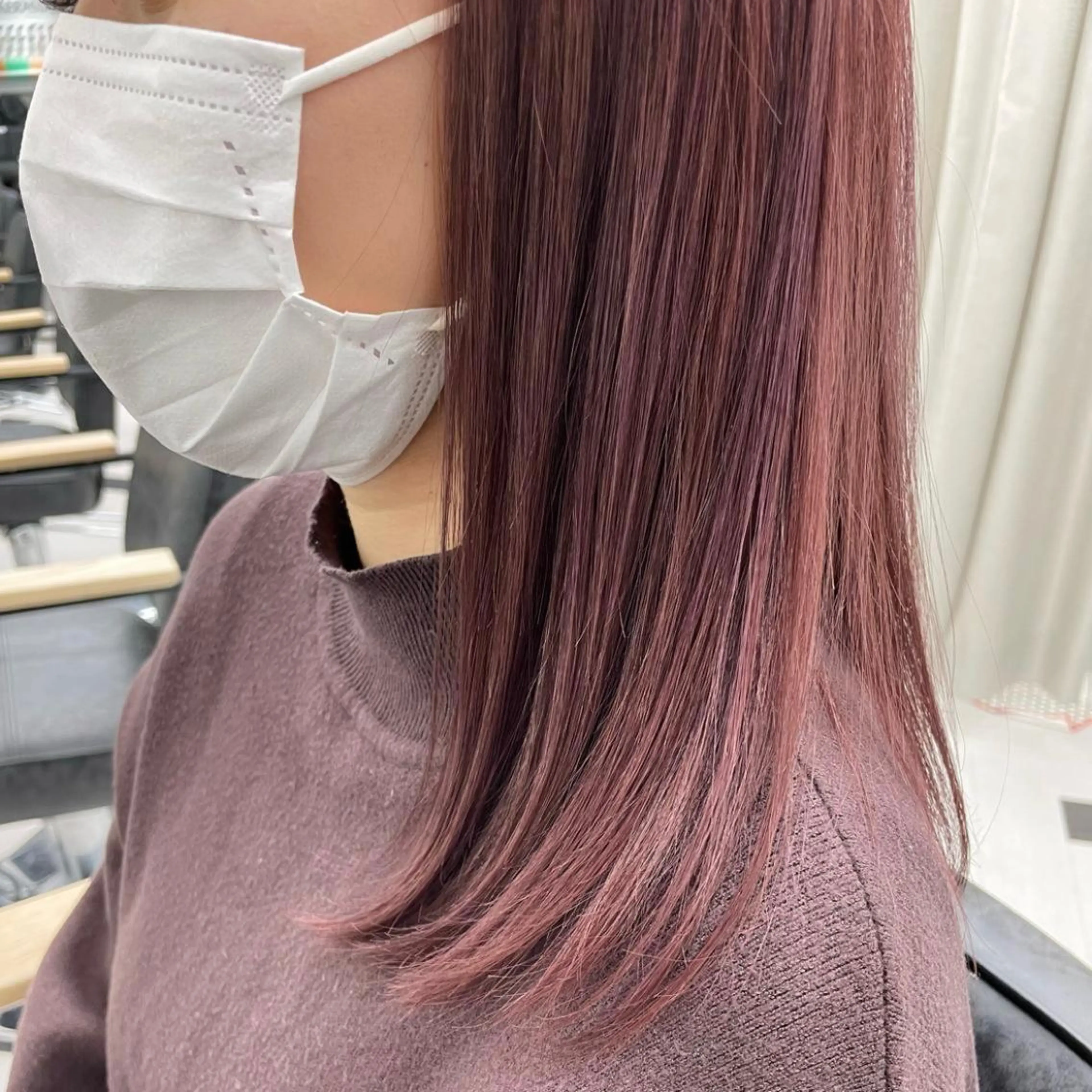 セミロング カラー パーマ ヘアアレンジ メンズ キッズ ネイル マツエク・マツパ アイブロウ ピンクカラー カラーマツエク ナチュラル ピンク mona/ ストレートスタイル✨のヘアスタイル
