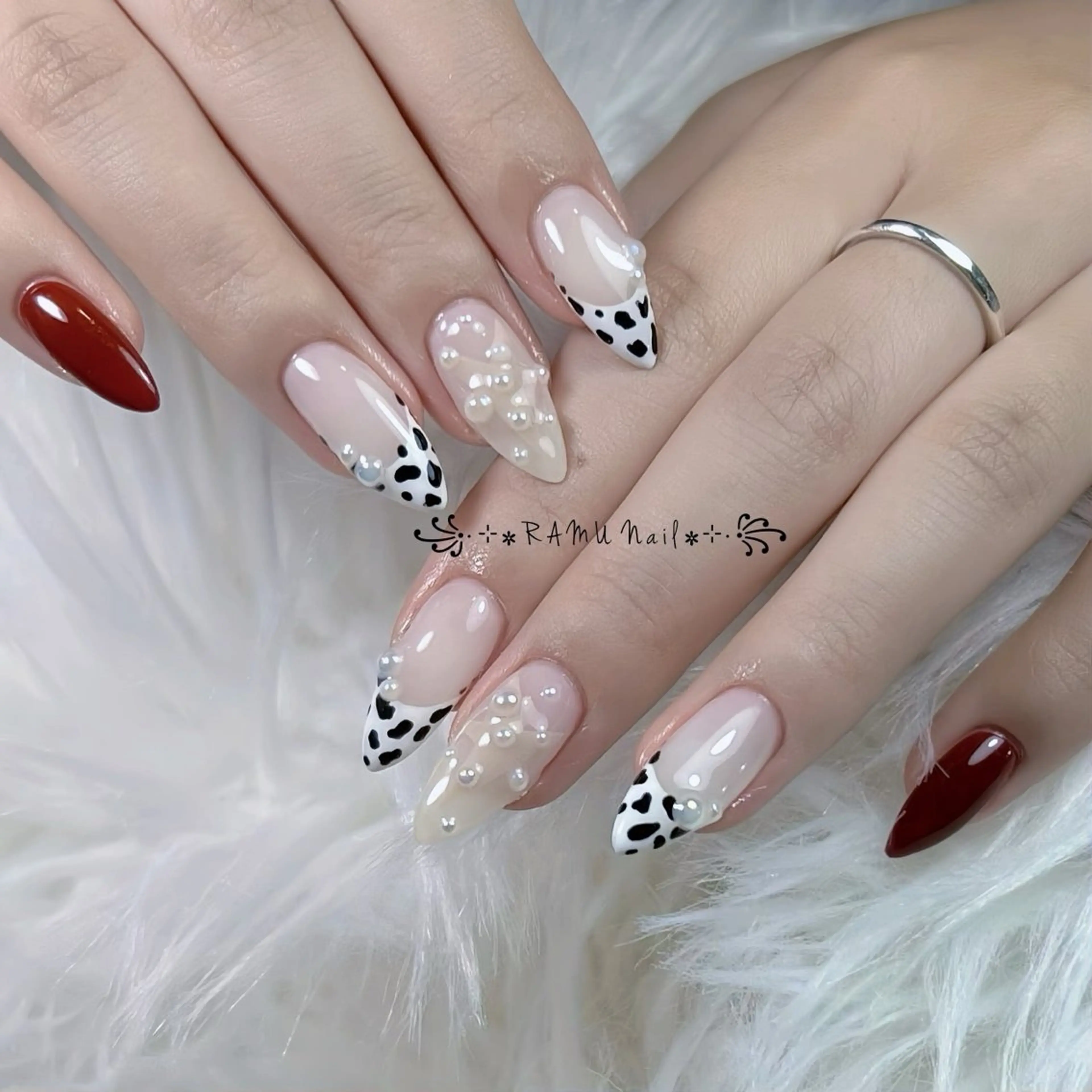 ネイル キラキラネイル マグネットネイル ミラーネイル ピンク ワンホンネイル ハンドネイル RAMU Nail 恵比寿店のネイルデザイン