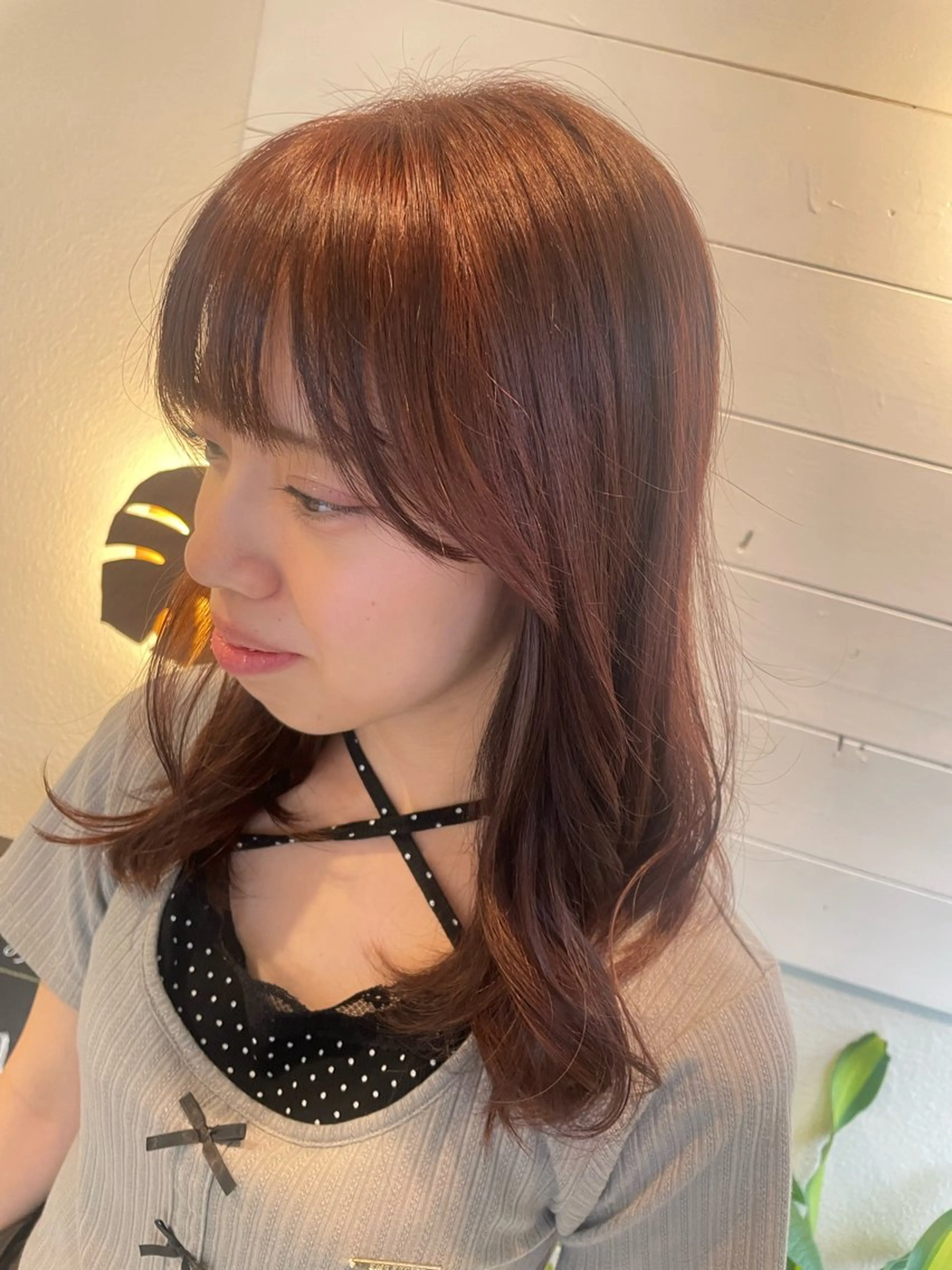 ミディアム レッドブラウン 広瀬 珠優のヘアスタイル