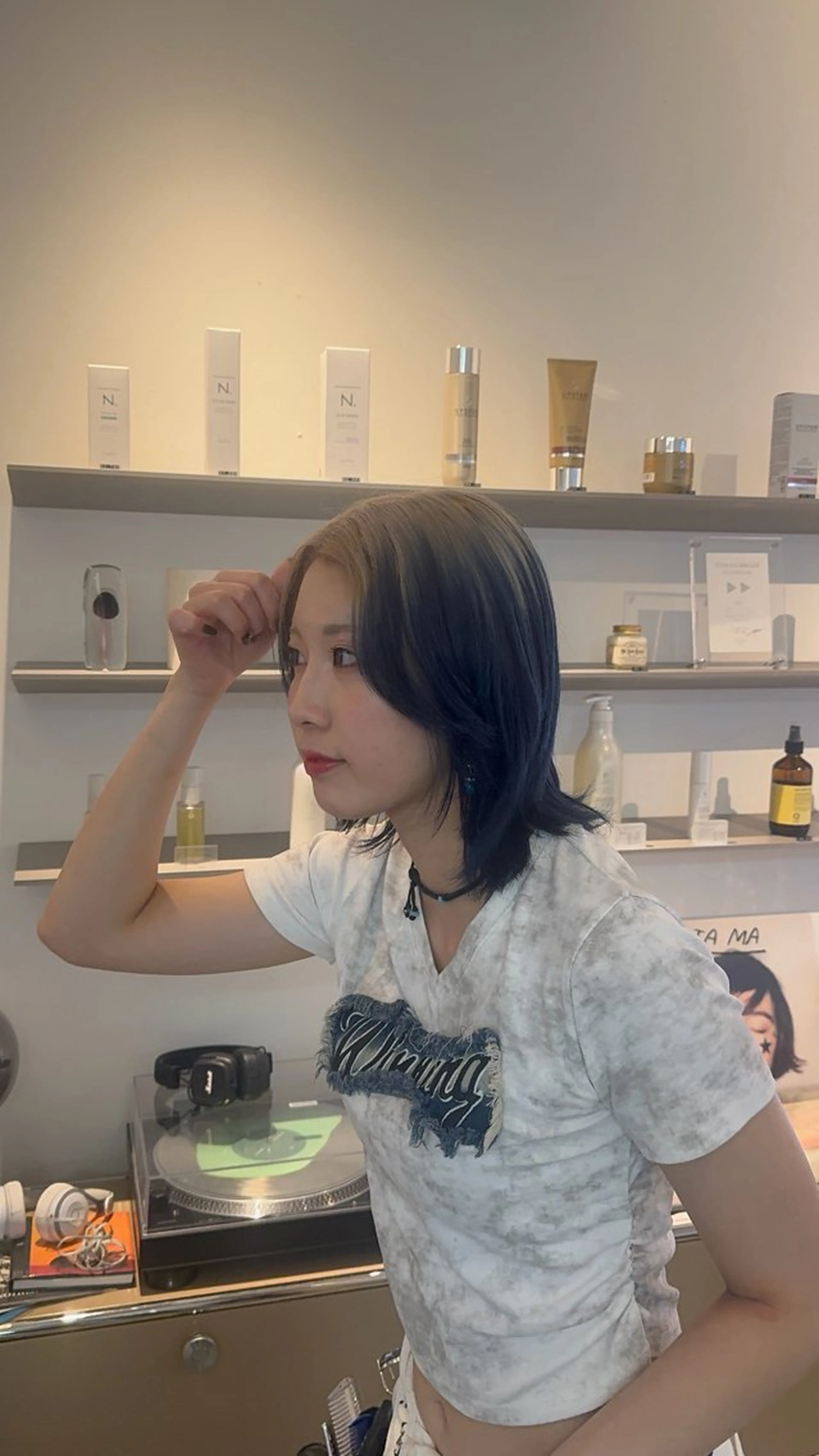 ミディアム カラー デザインカラー ヘアカラー Tsukasa/ ハイトーン/寒色のヘアスタイル