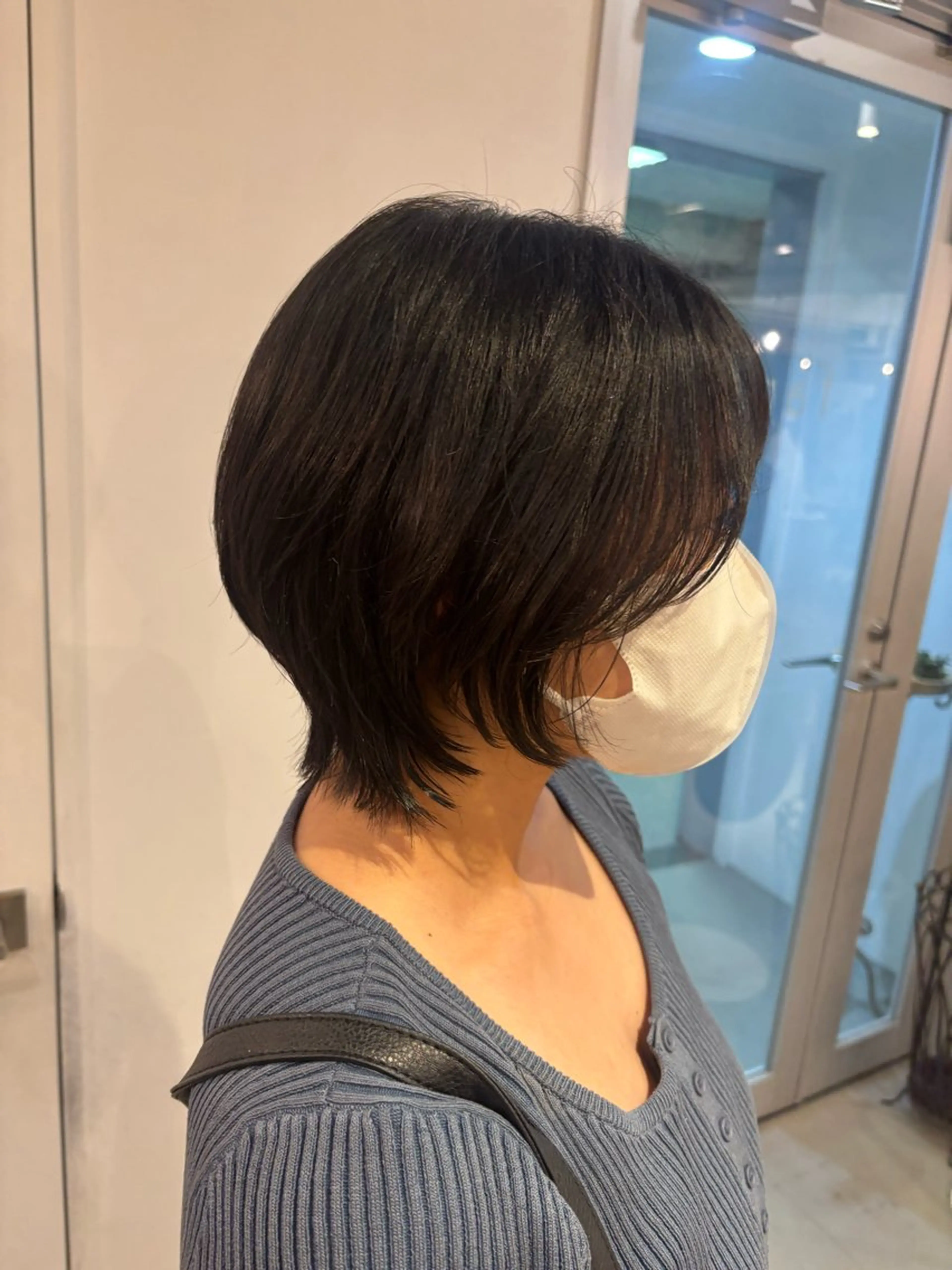 ショート ショートヘア ウルフカット 青木 咲歩のヘアスタイル