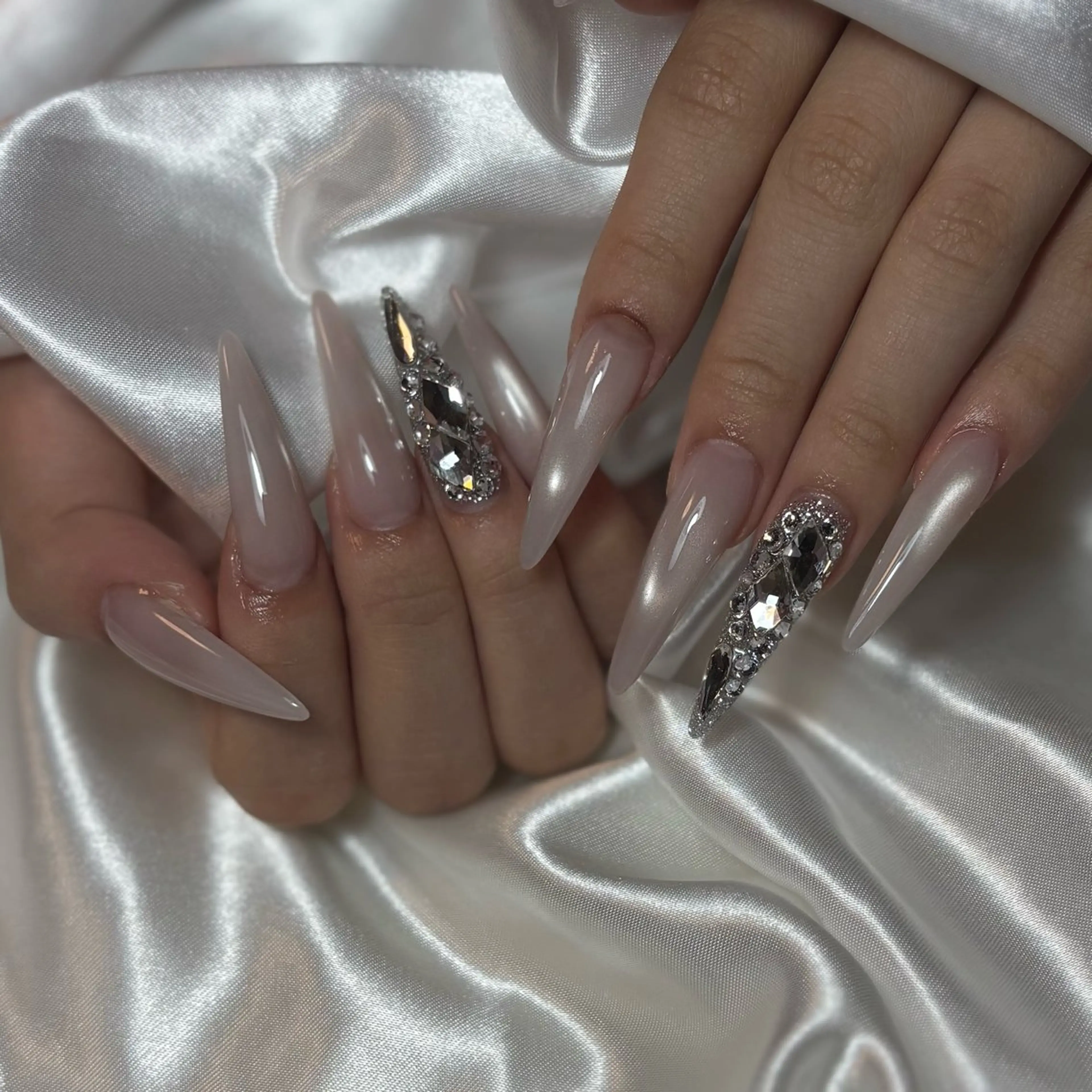 ネイル マグネットネイル スカルプネイル NAILSALON EUBのネイルデザイン