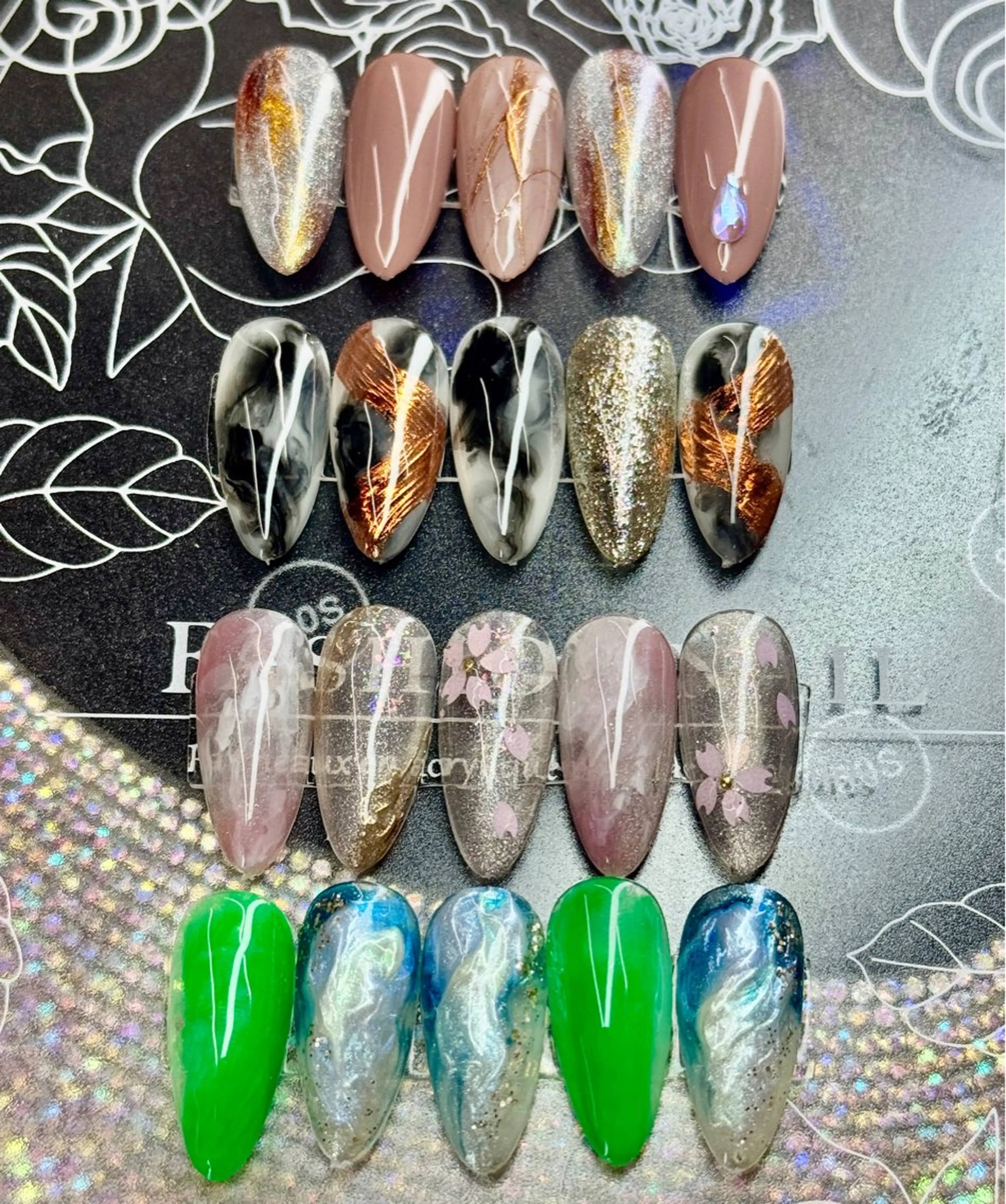 ネイル AngelChris ビューティーサロンのネイルデザイン