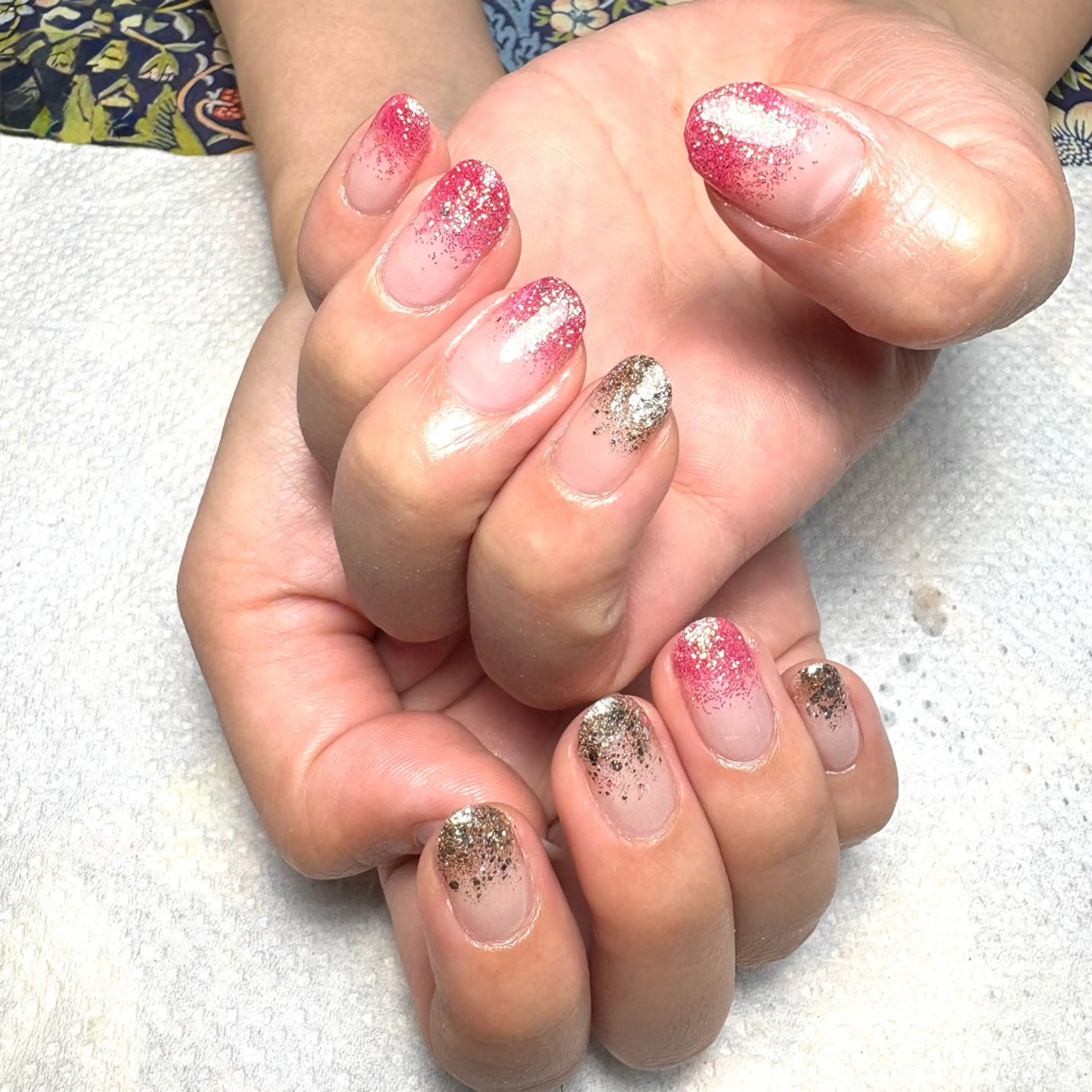 ネイル グラデーション ラメ(グリッター) ラメグラデーション ハンドネイル HAILEY nail saronのネイルデザイン