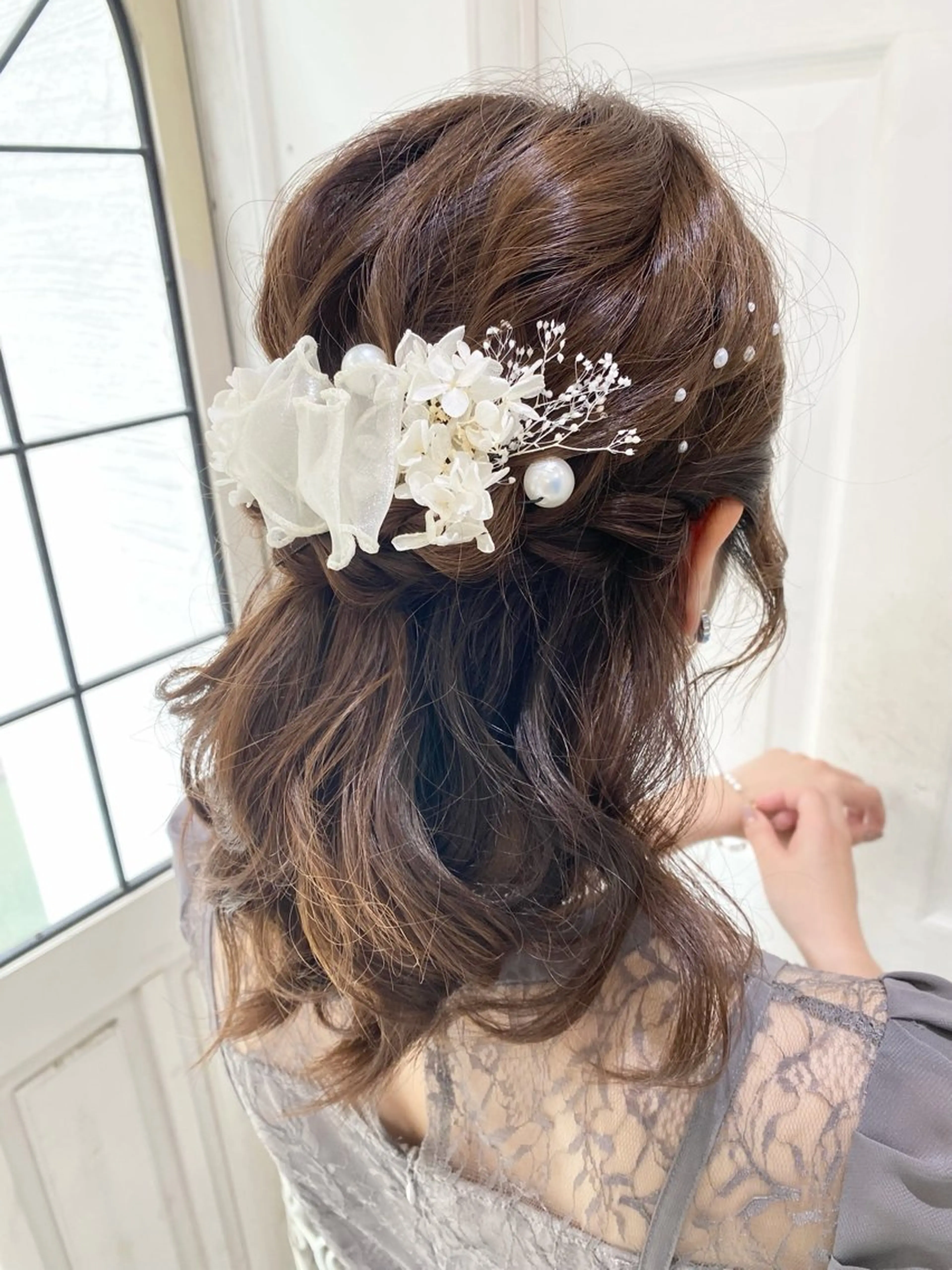 ヘアアレンジ ハーフアップ ヘアセット uros.所属・uros.中目黒 moekaのヘアスタイル