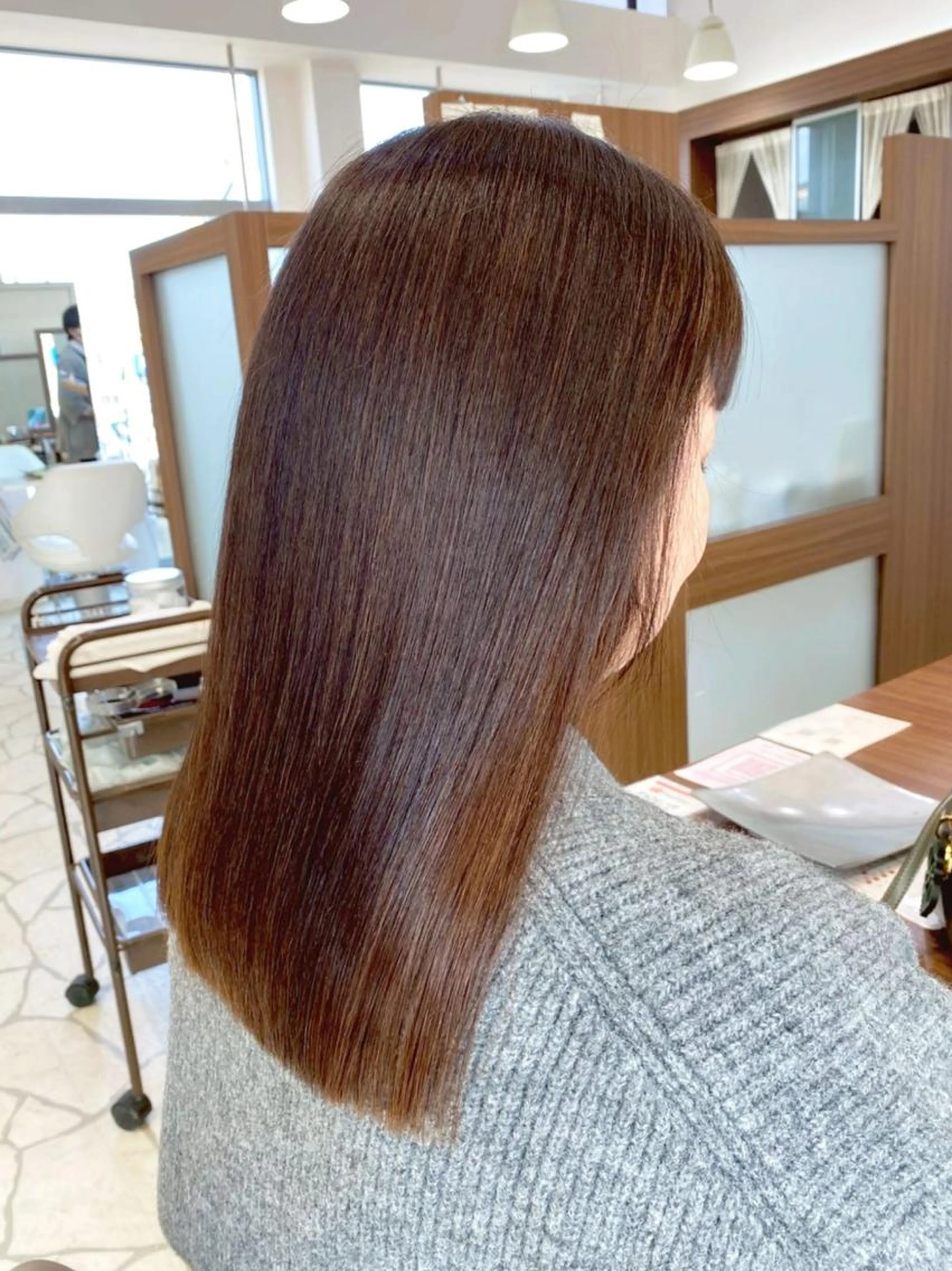 ツヤ髪カラー＋ブロー（マイクロバブルAujuaシャンプー付き）の写真