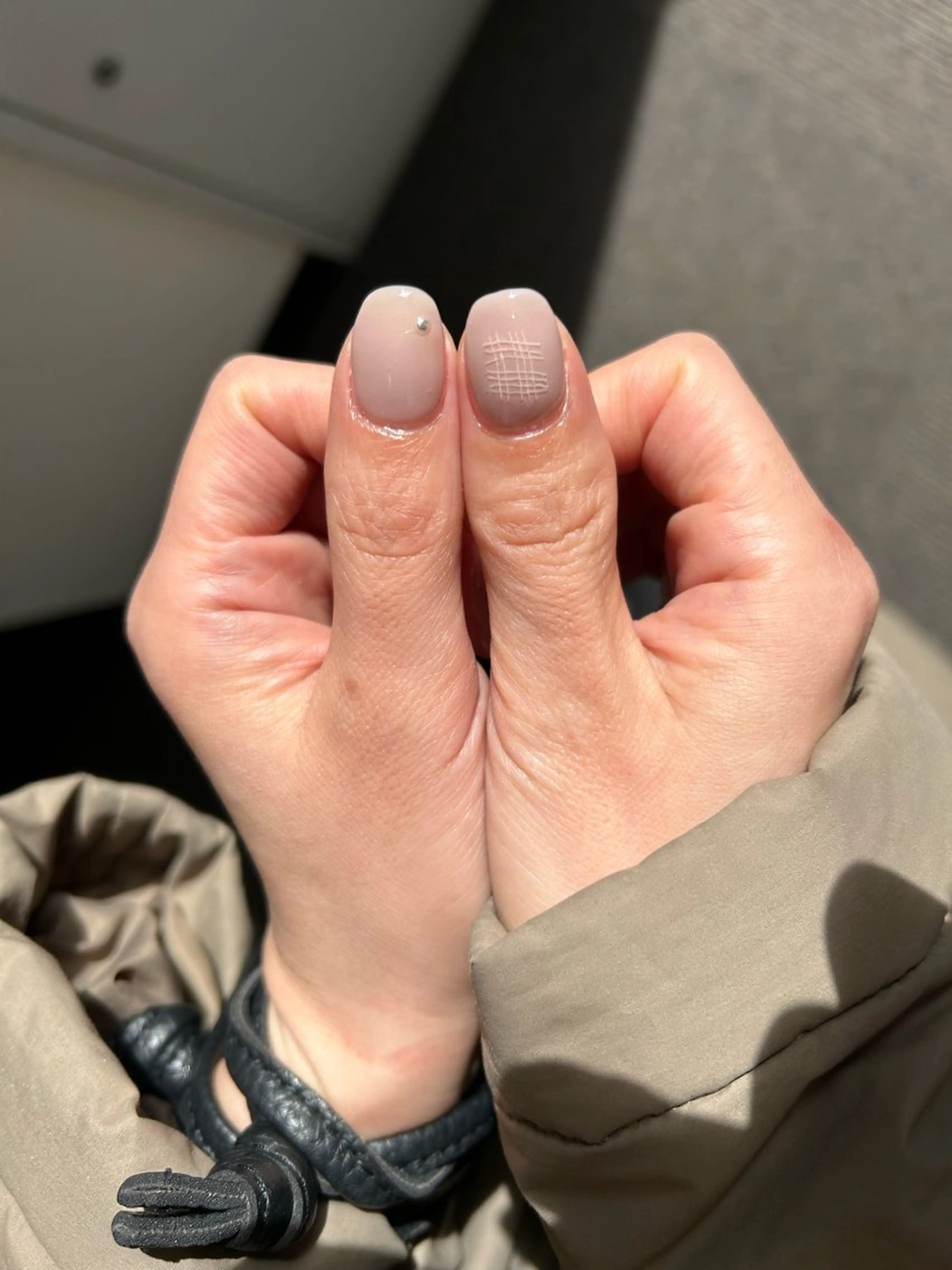 ネイル nail atelier hiton所属・nailist 朱音のネイルデザイン