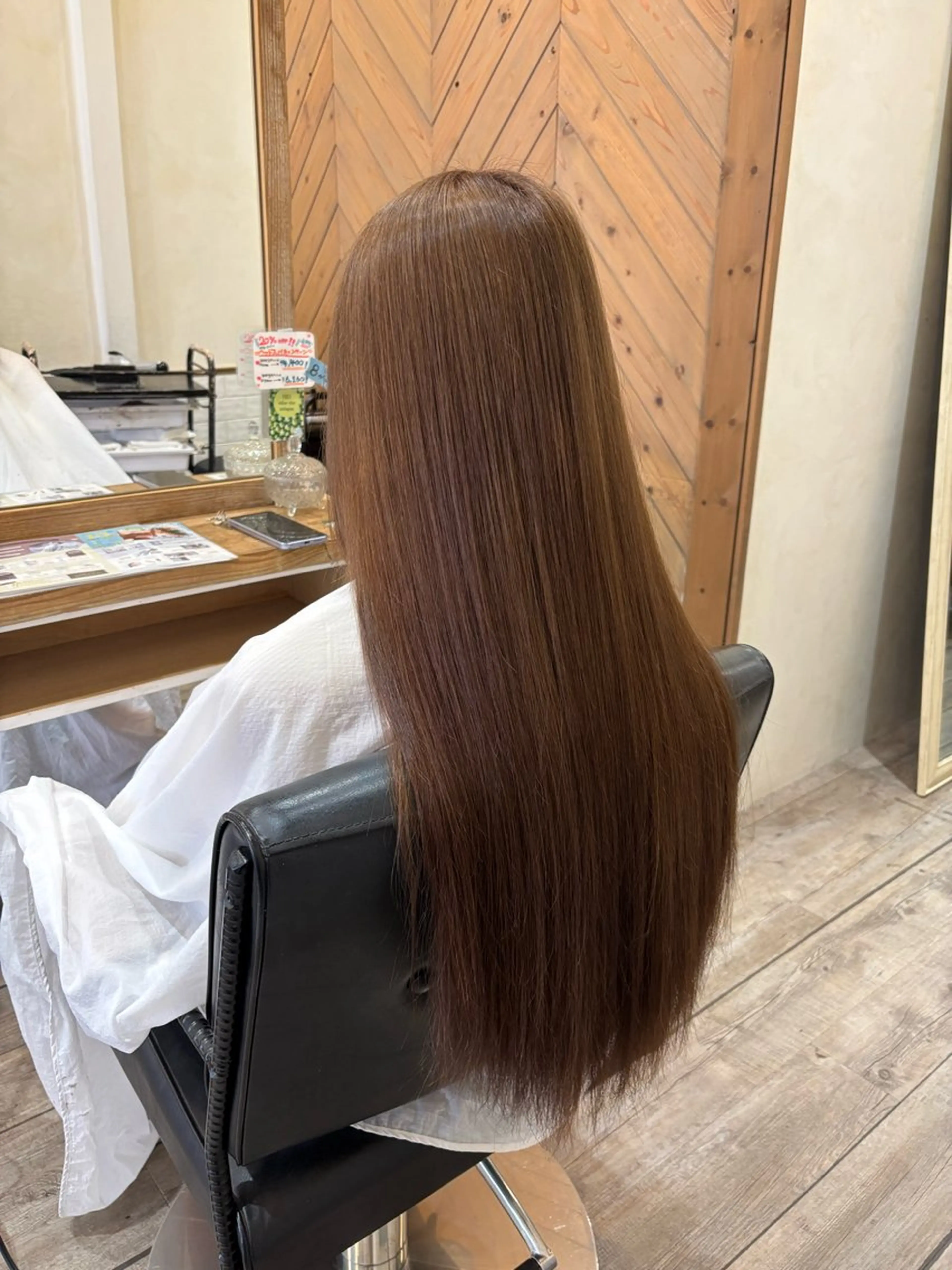 ロング カラー ベージュカラー ブリーチ ケアブリーチ ミルクティーベージュ 🧸似合わせデザイン ほそいけいこ🧸のヘアスタイル