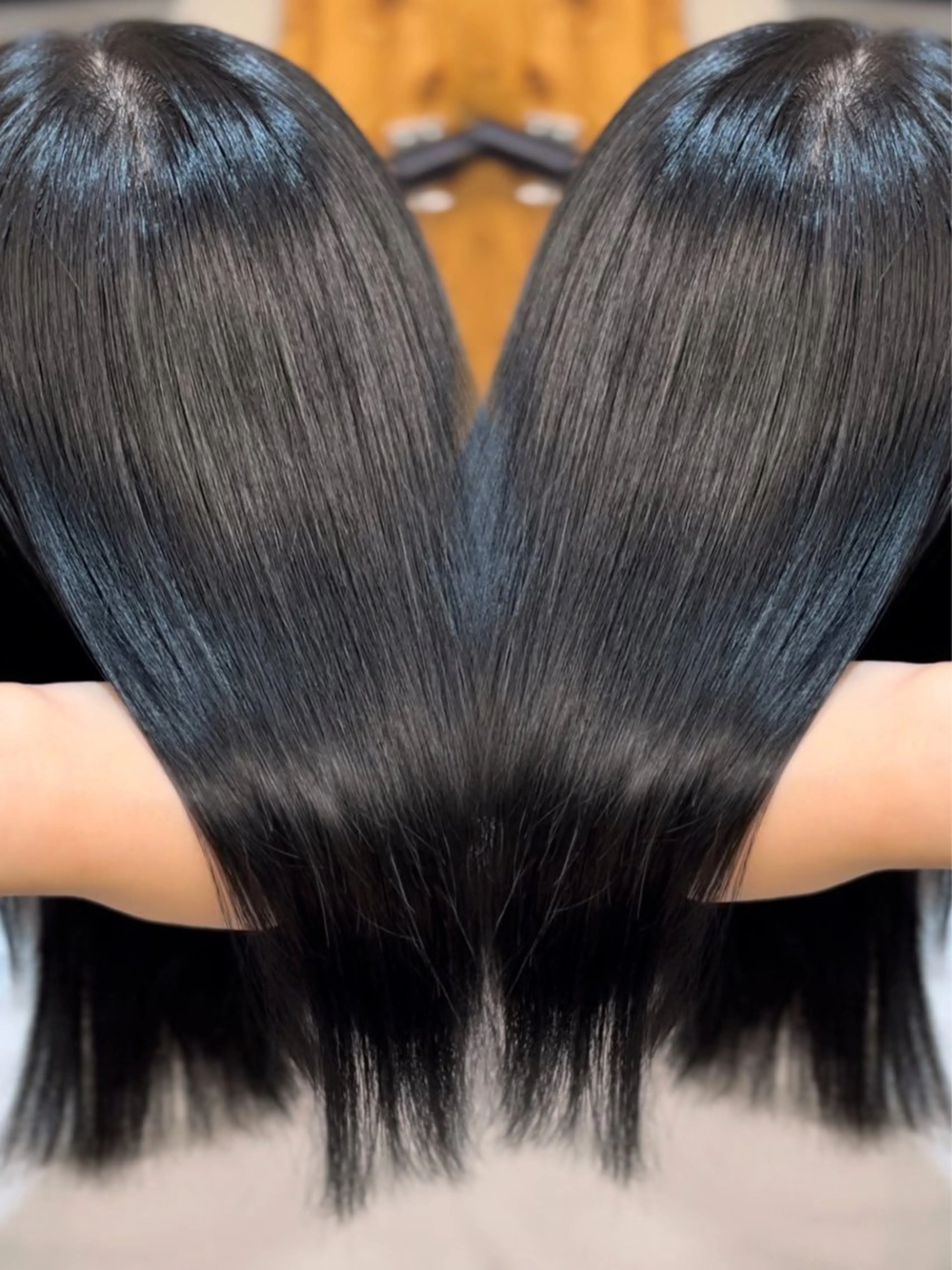 レイヤーカット/ 酸性ストレート梅田のヘアスタイル