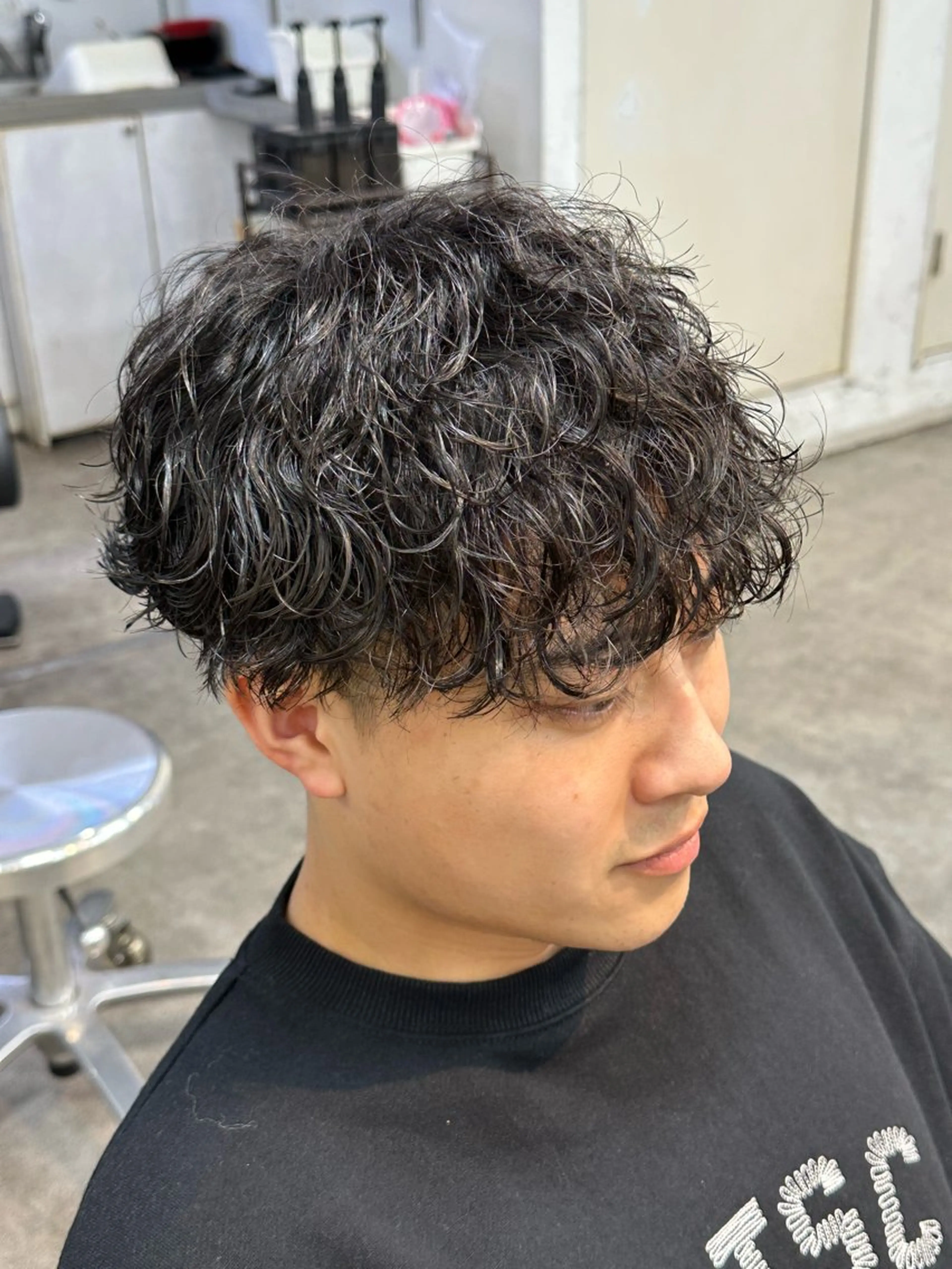 パーマ メンズ フェザーパーマ マッシュ メンズパーマ 学生（メンズ向け） メンズツイストパーマ パーマ fifth men's原宿所属・fifth/原宿/ シャドウパーマ/カズのヘアスタイル