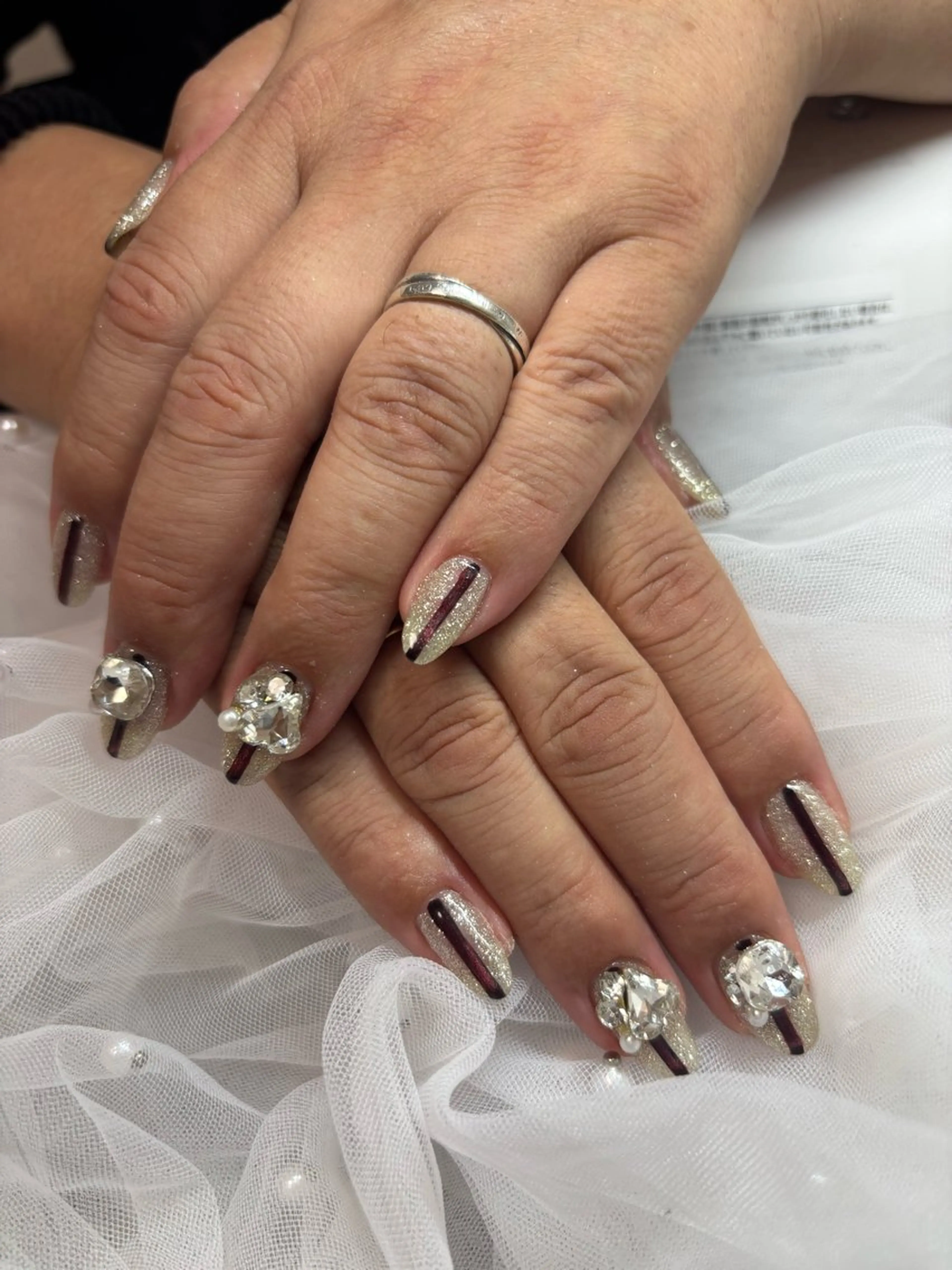 ネイル 持ち込み 三本 綾奈のネイルデザイン