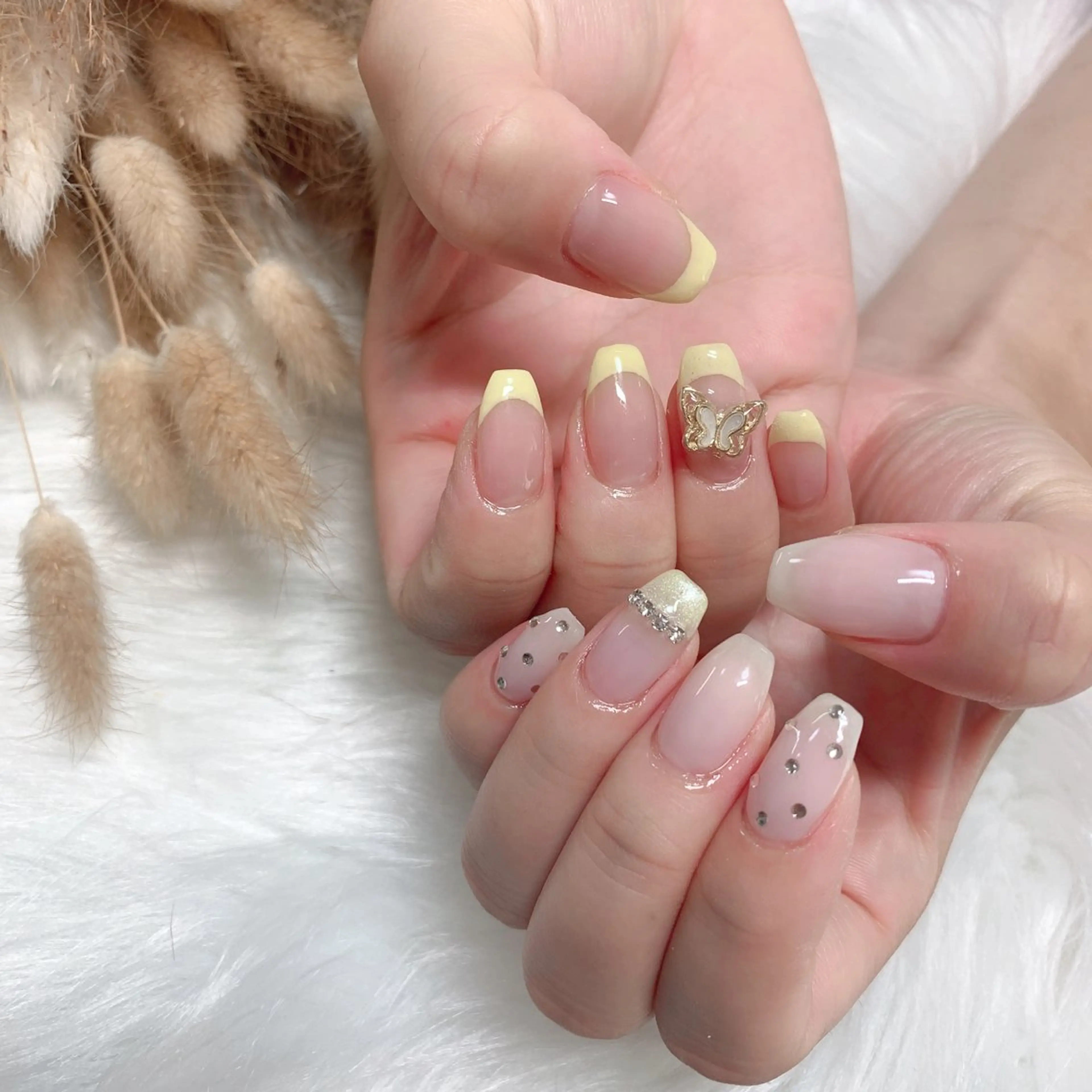 ネイル ハンドネイル 💅ネイルハウス🏡 🎀TOMO🎀のネイルデザイン