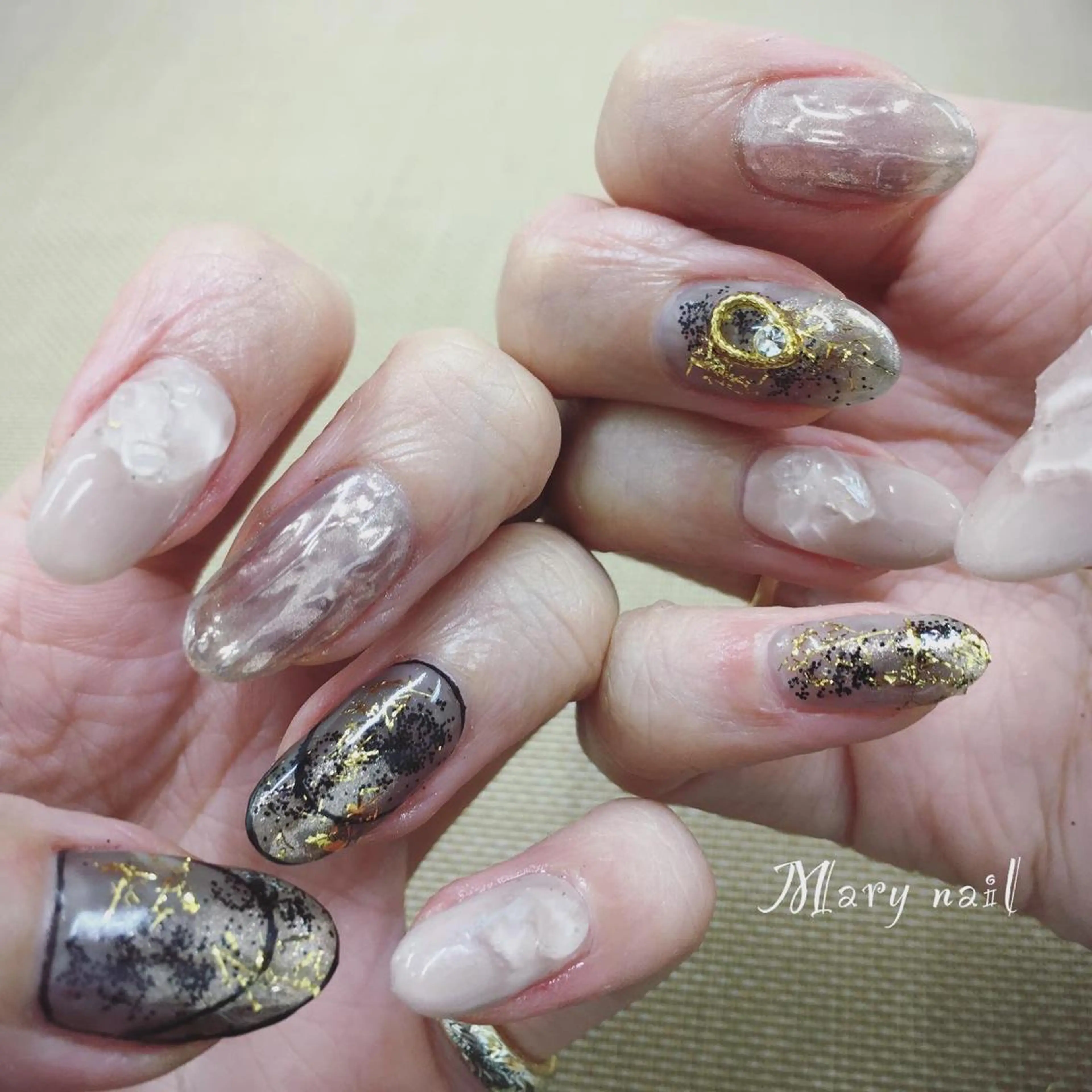 ネイル キラキラネイル ハンドネイル Mary nail .narumiのネイルデザイン