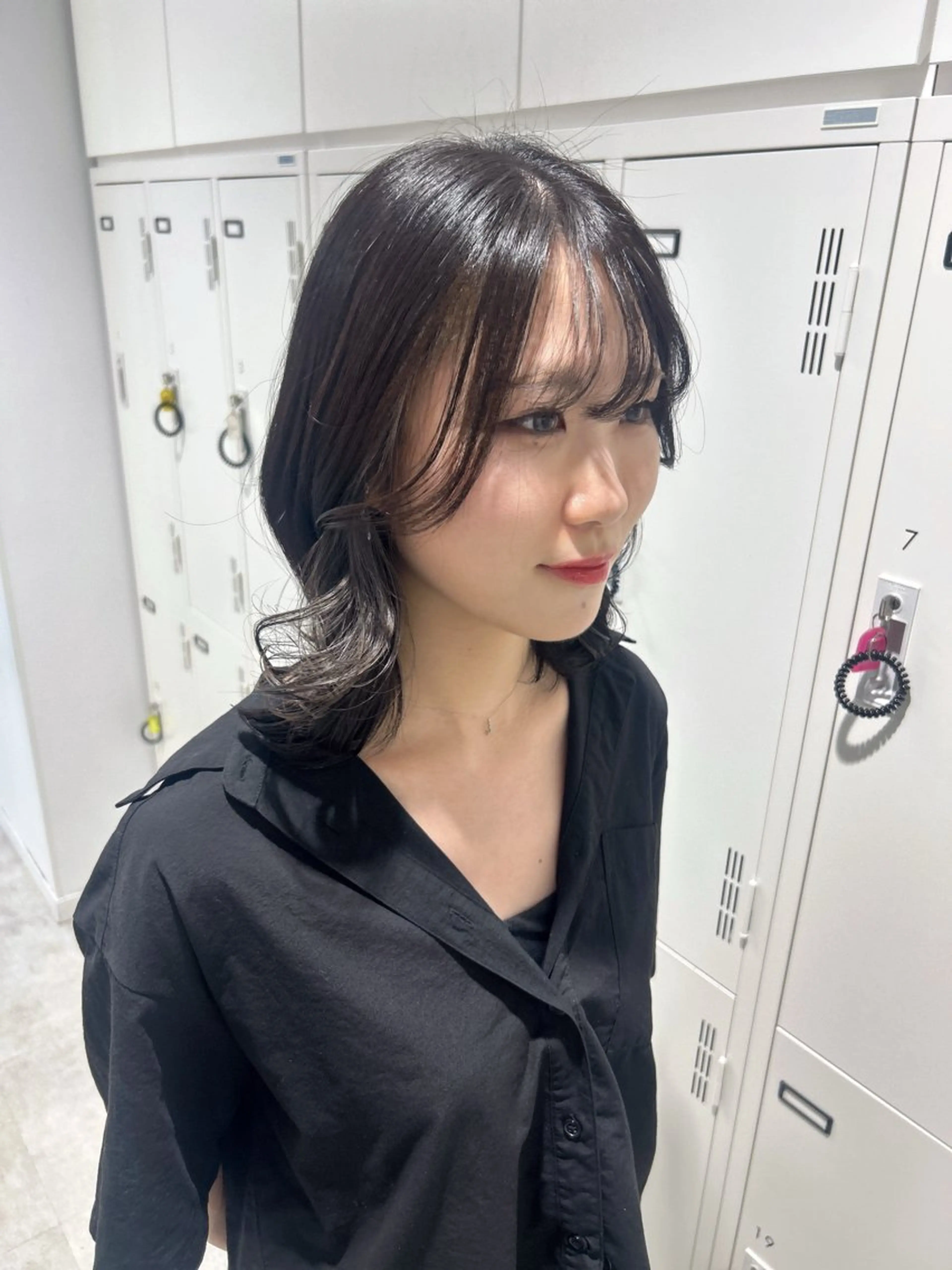 セミロング カラー カット ヘアカラー はるか/透明感暗髪 /ヘアアレンジ🤍のヘアスタイル