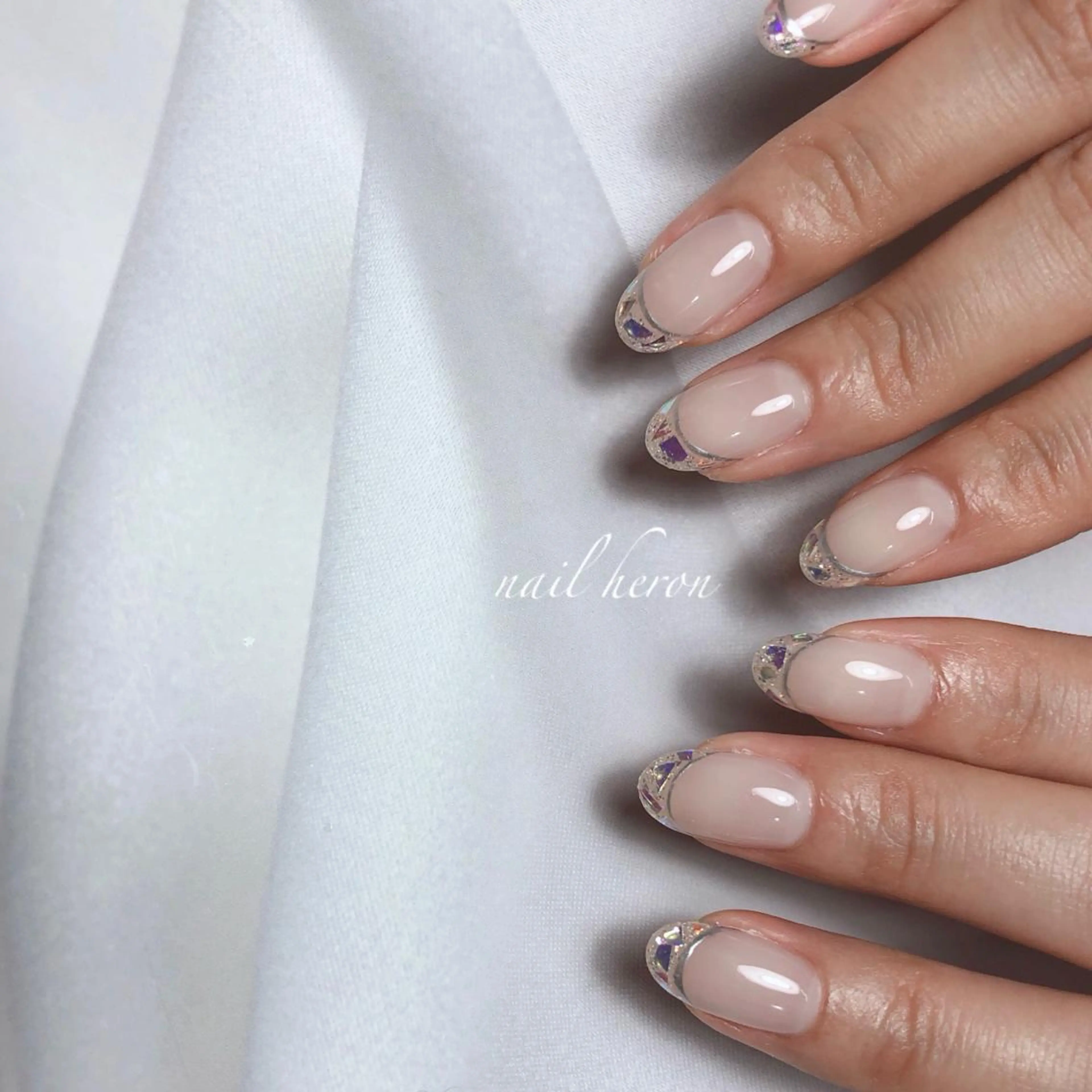 ネイル フレンチネイル ガラスフレンチ ハンドネイル saki_ nail heronのネイルデザイン