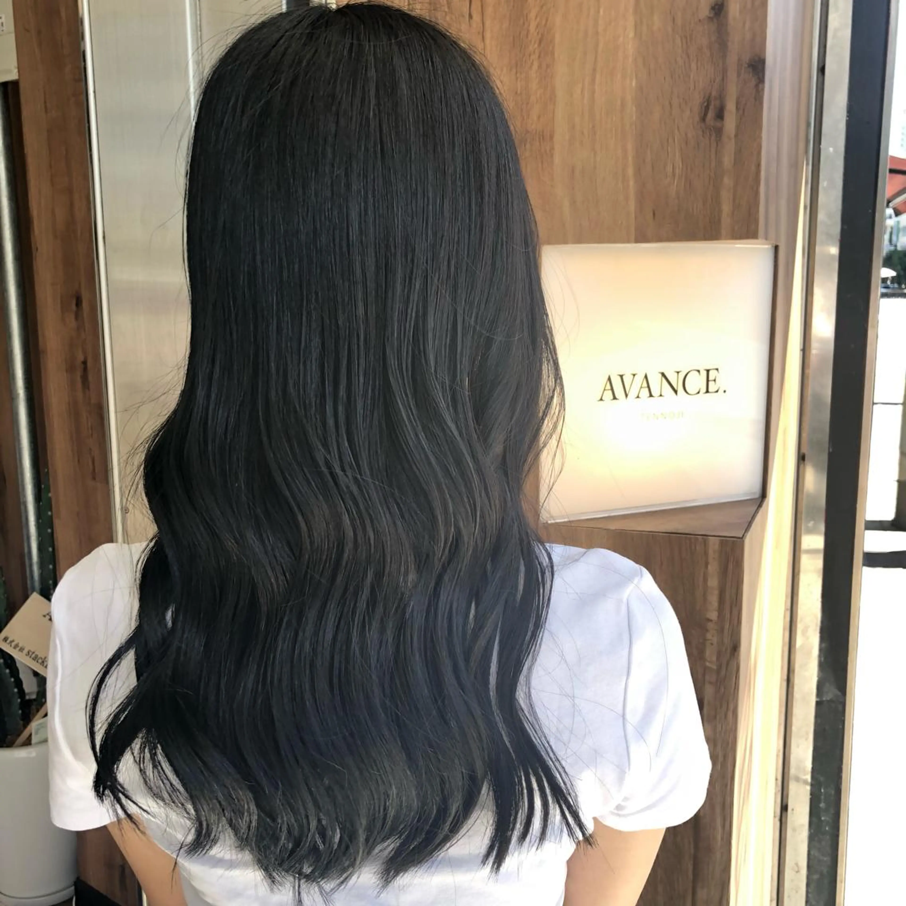 ロング カラー 関 彩花のヘアスタイル