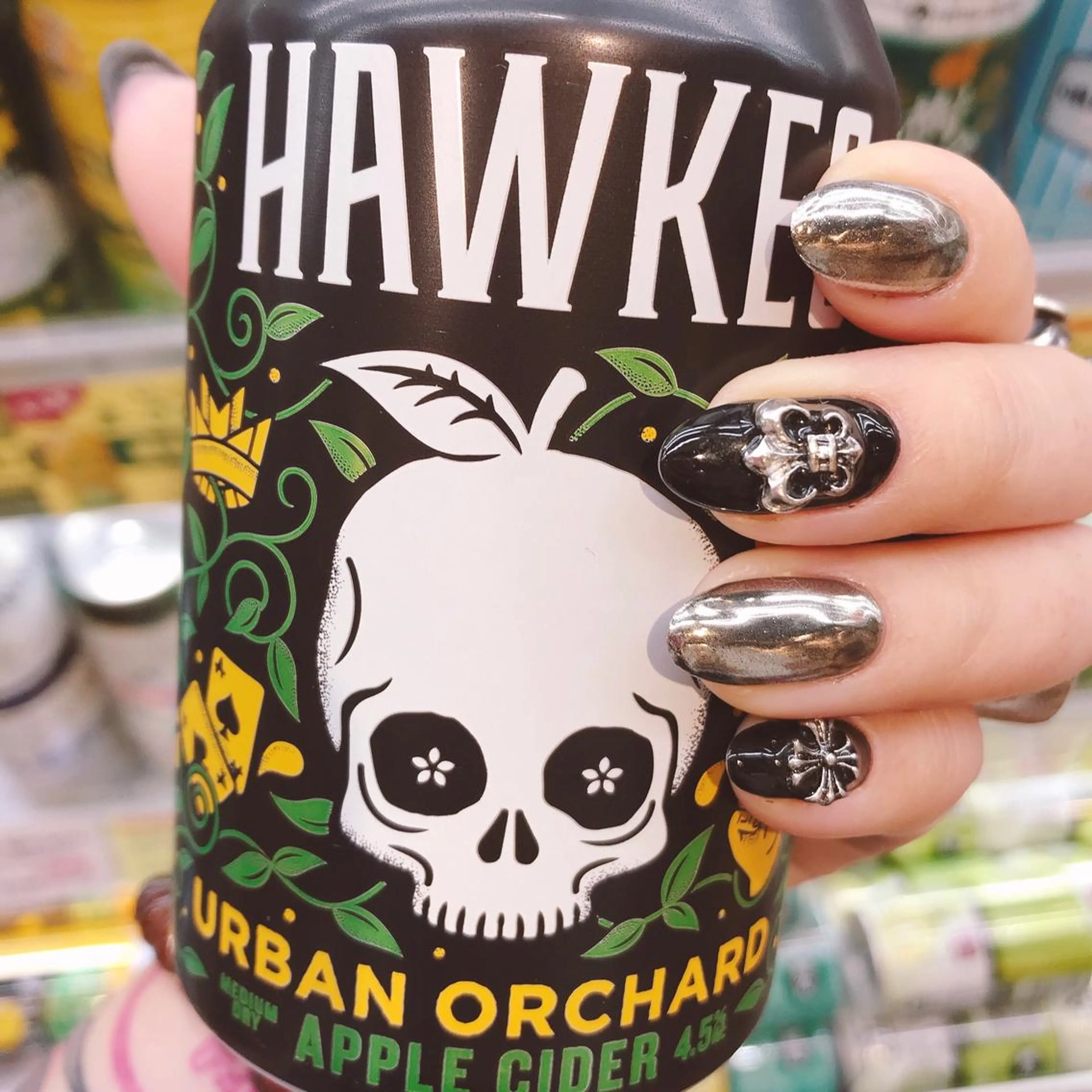 ネイル 深爪を断らない スカルプ高評価店のネイルデザイン